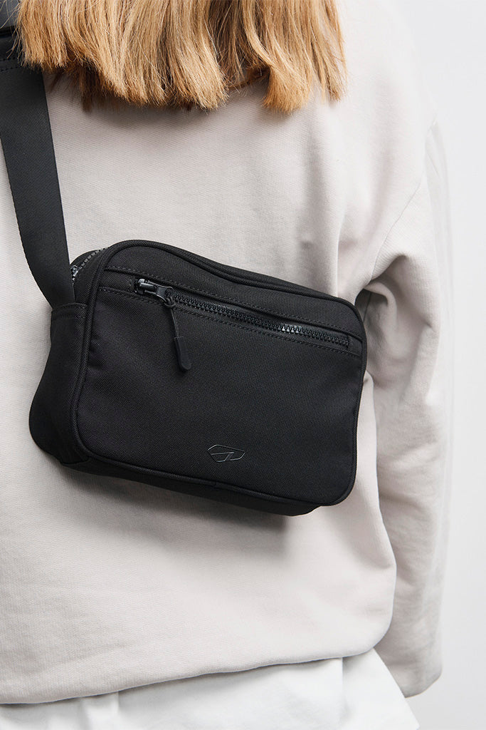 ARKK Accessories ARKK Tech Crossbody Bag | Black Crossbody Bag