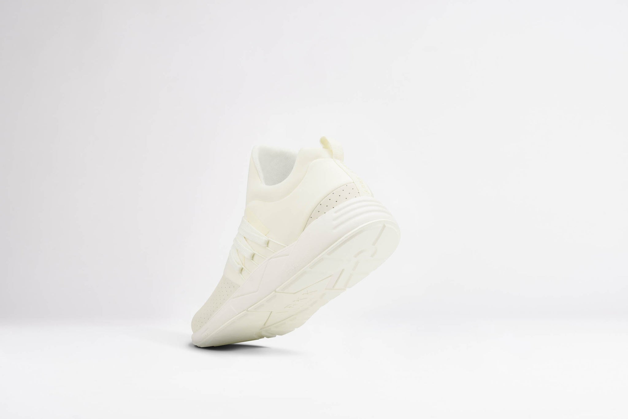 Raven S-E15 Off White Nubuck - W