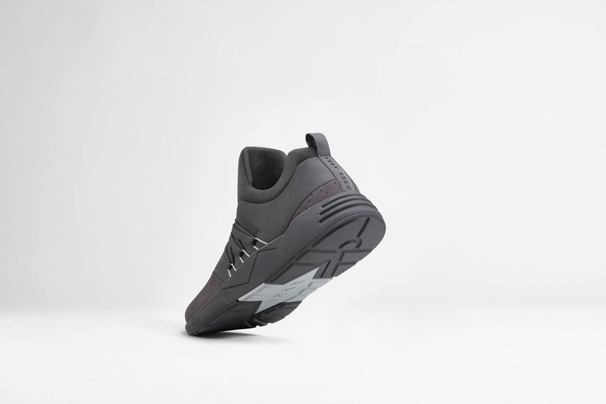 Raven S-E15 Dark Grey Nubuck - M