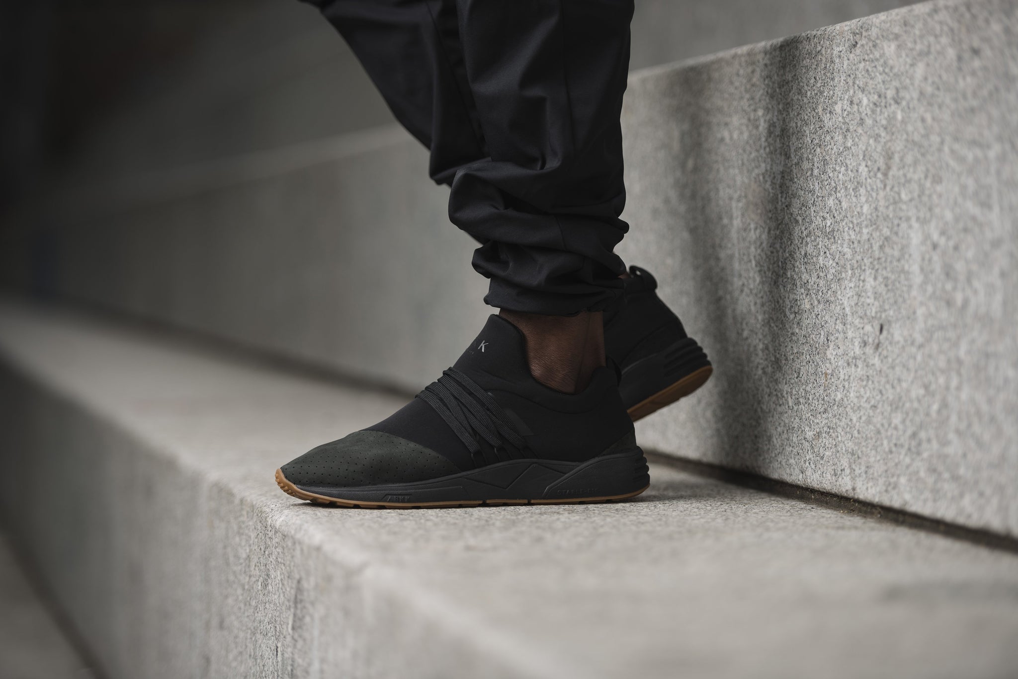 Raven Nubuck S-E15 Black Gum - Men
