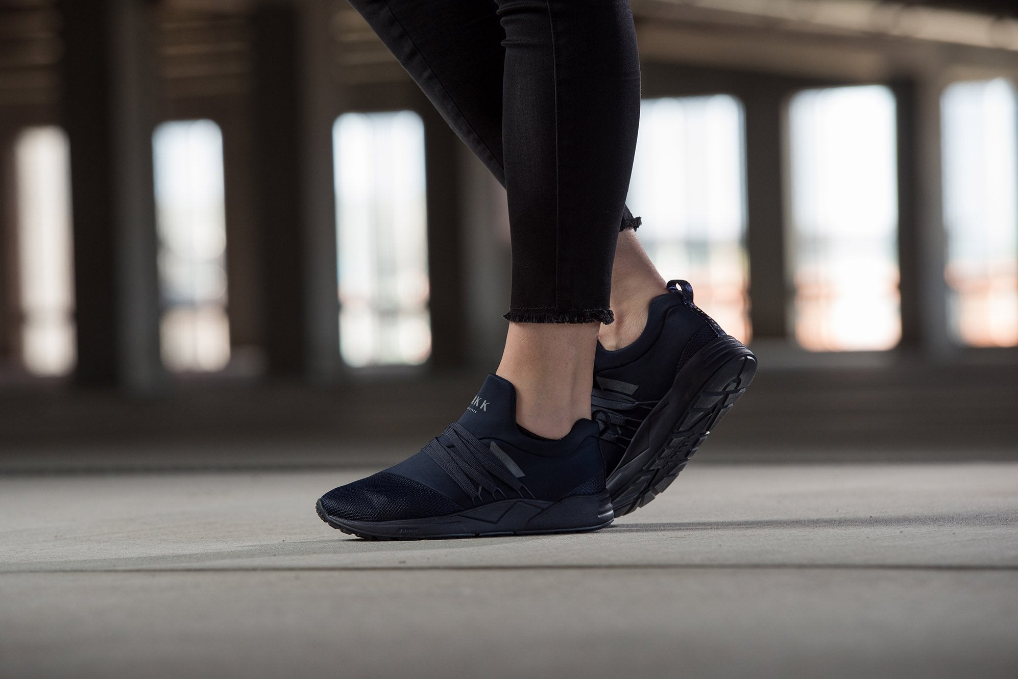 Raven Mesh S-E15 Midnight Reflective - Women