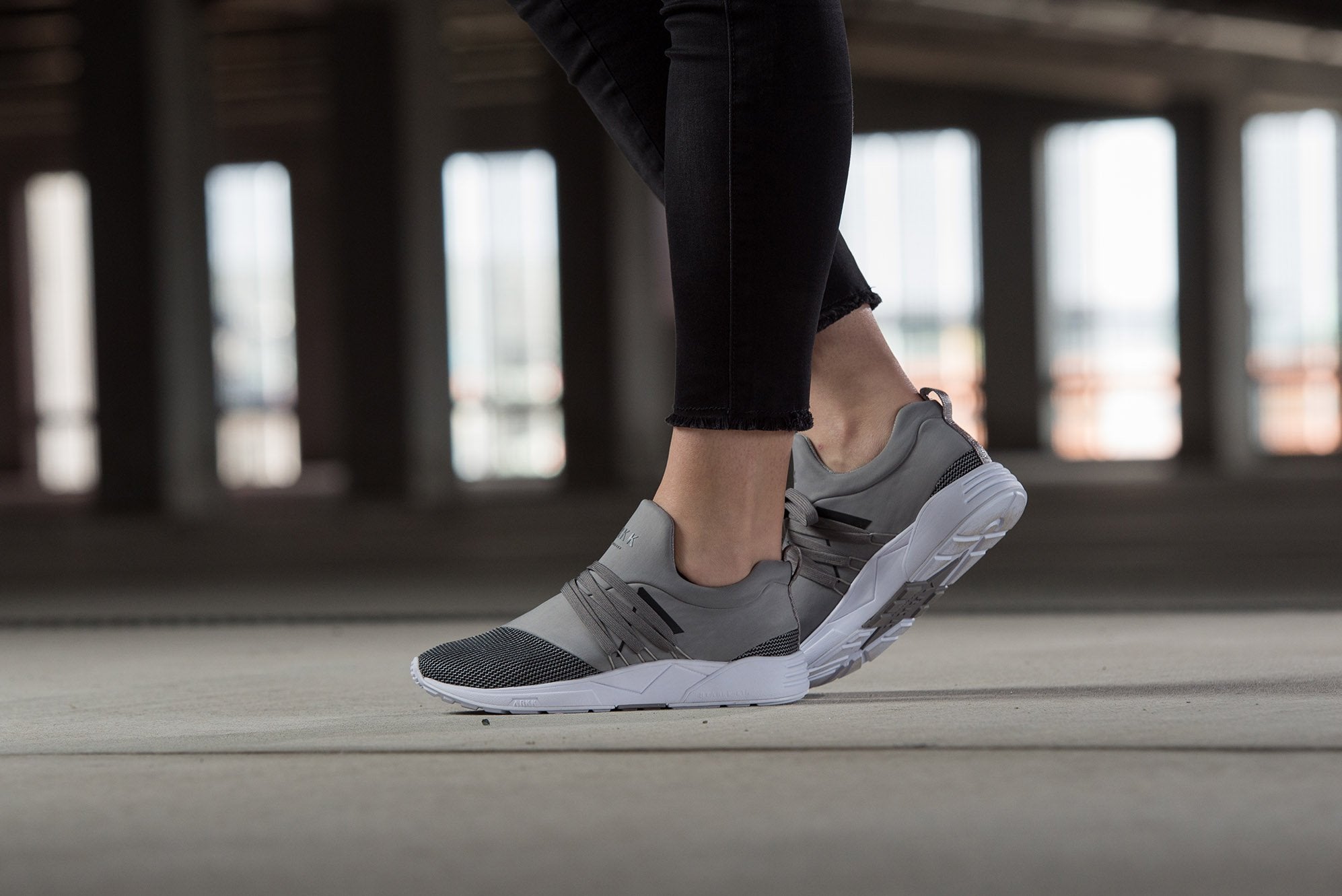 Raven Mesh S-E15 Silver Grey Black - Women