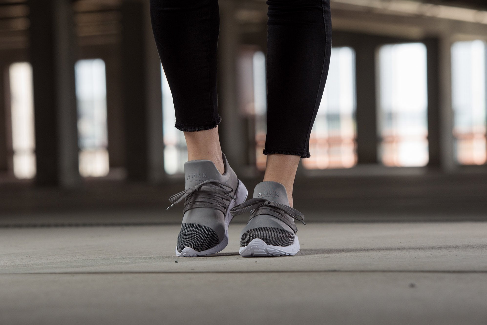Raven Mesh S-E15 Silver Grey Black - Women