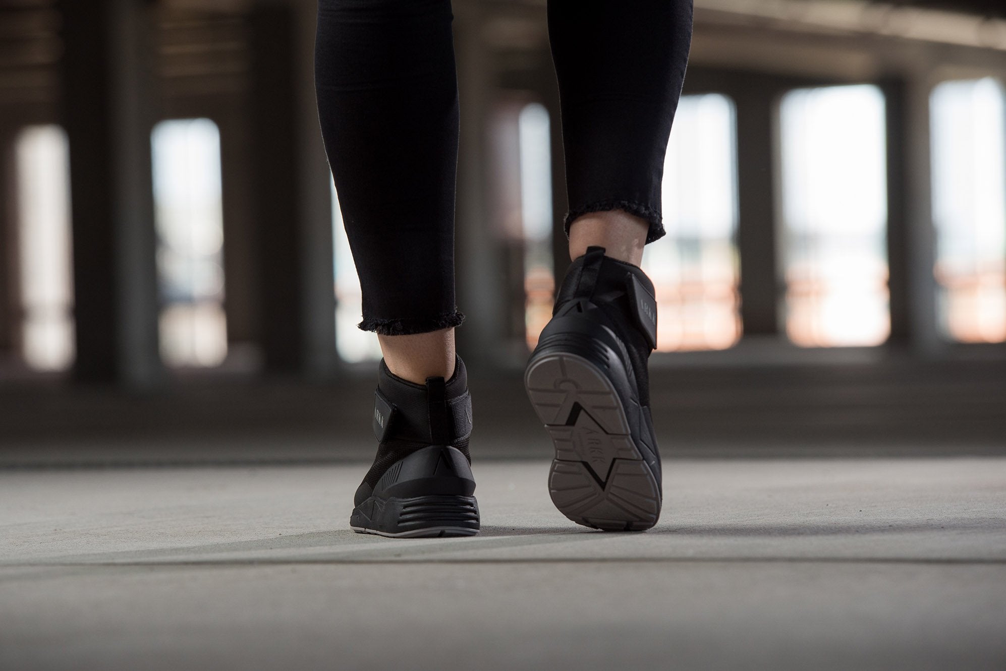 Pythron S-E15 Black Reflective - Women