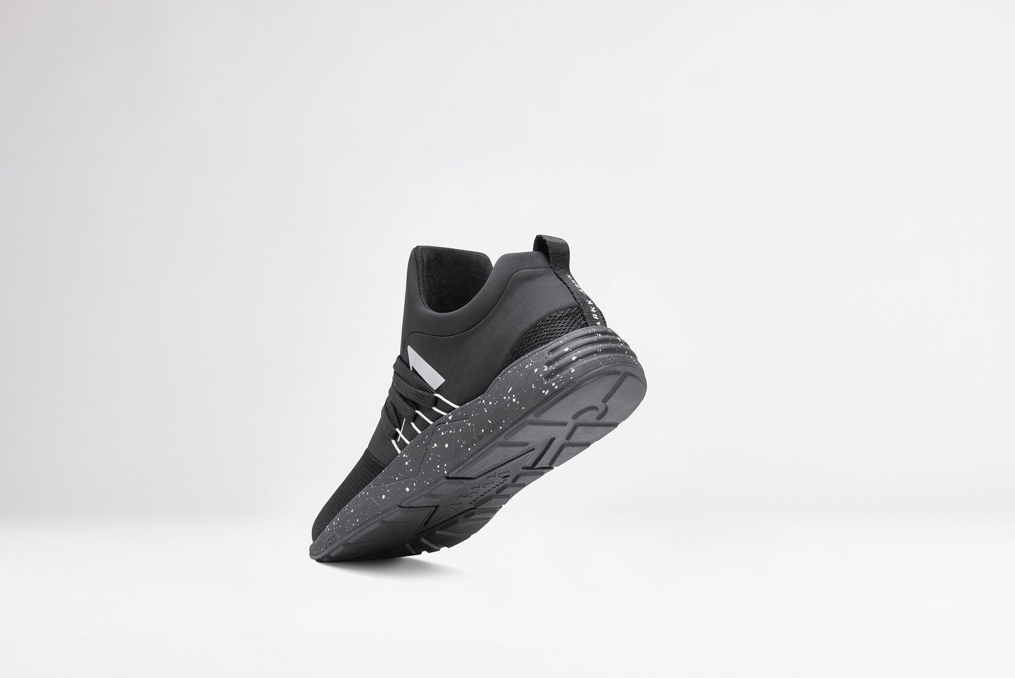 Raven Mesh S-E15 Black White Spray - Men