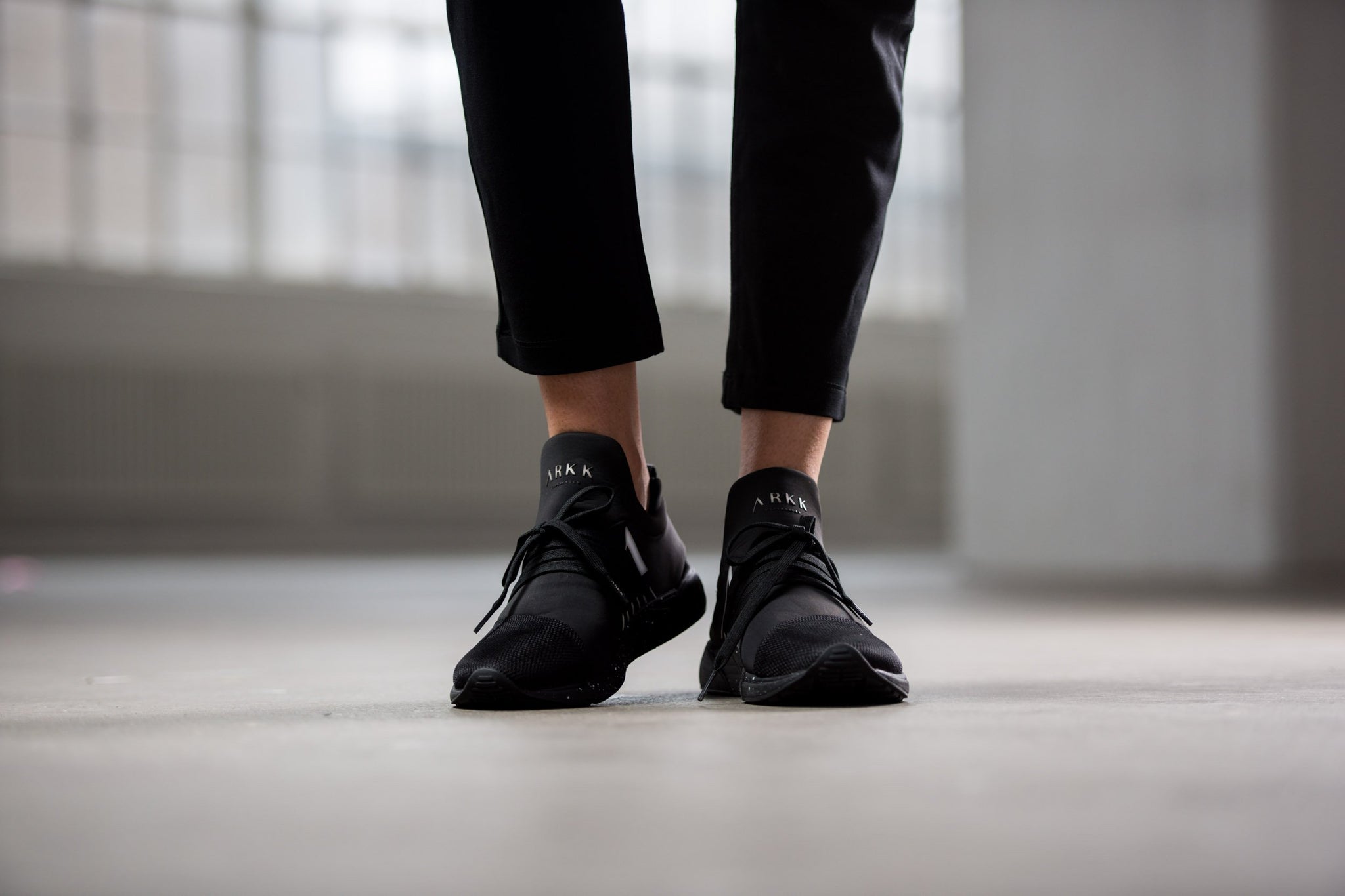 Raven Mesh S-E15 Black White Spray - Women