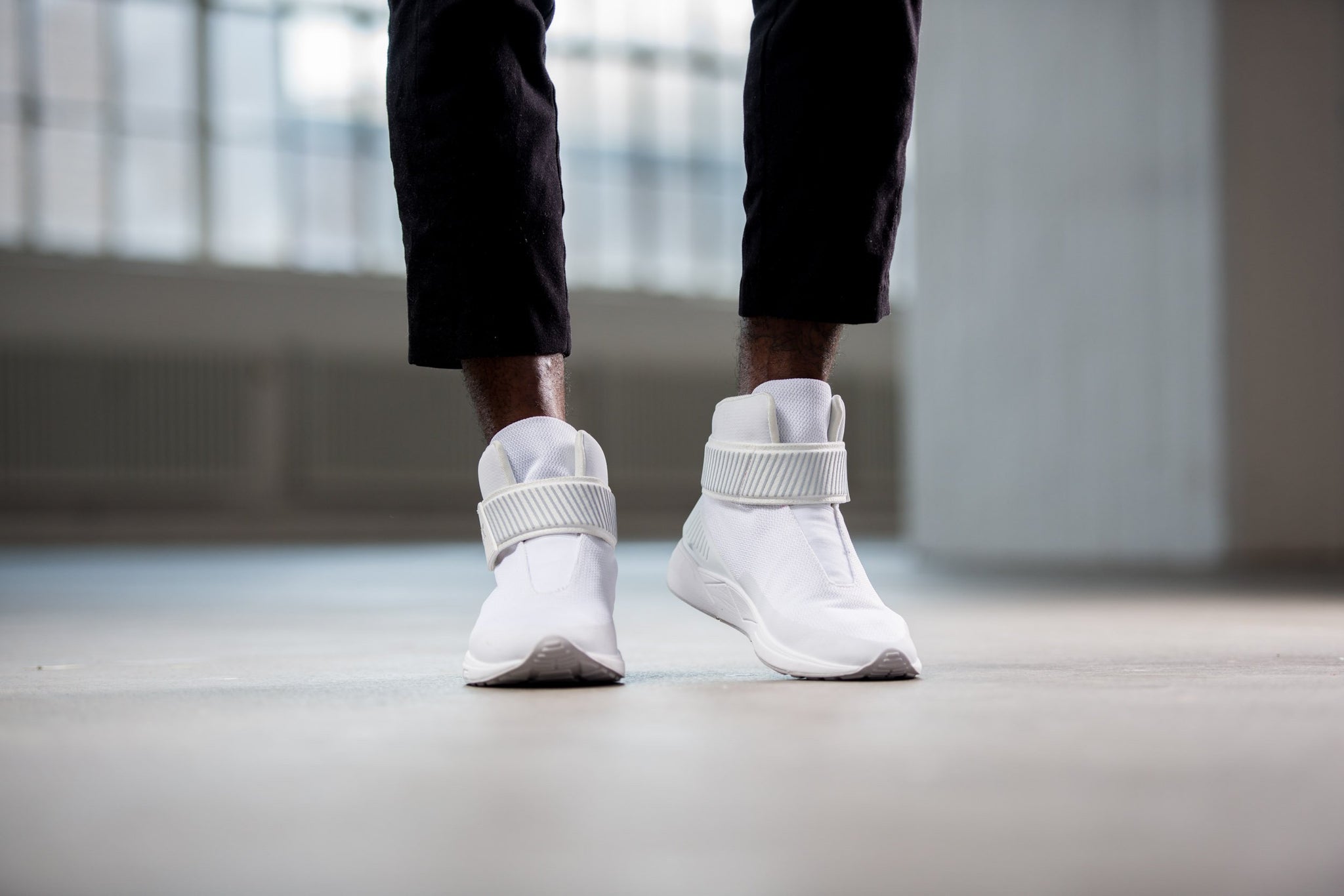 Pythron S-E15 White Light Grey - Men