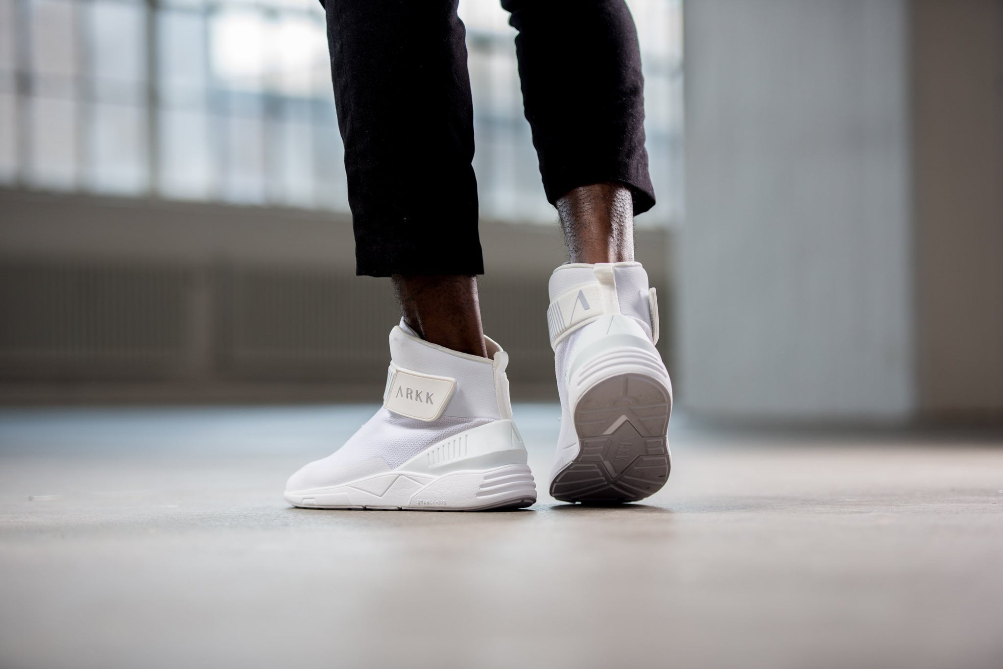 Pythron S-E15 White Light Grey - Men