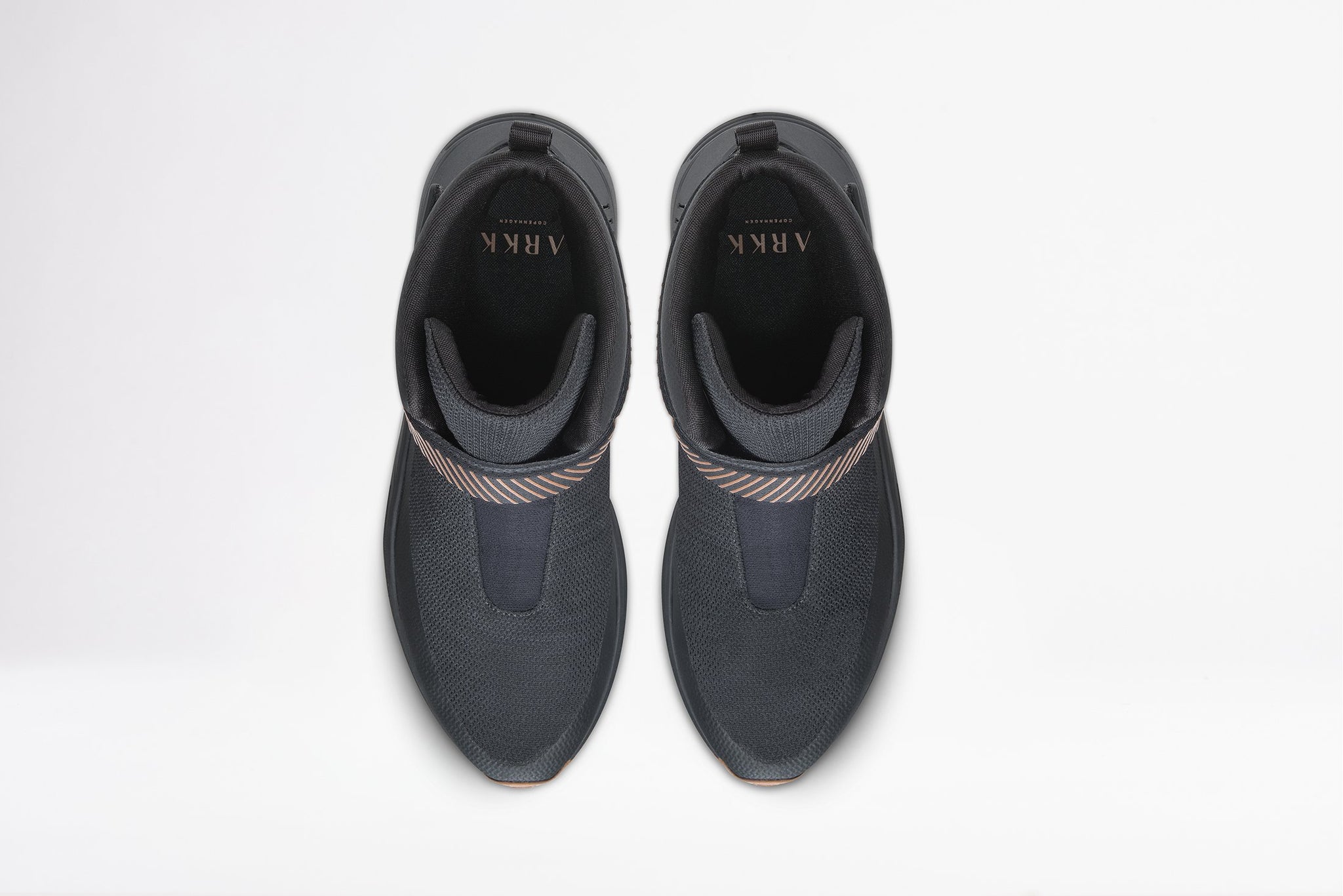 Pythron S-E15 Black Roebuck - Men