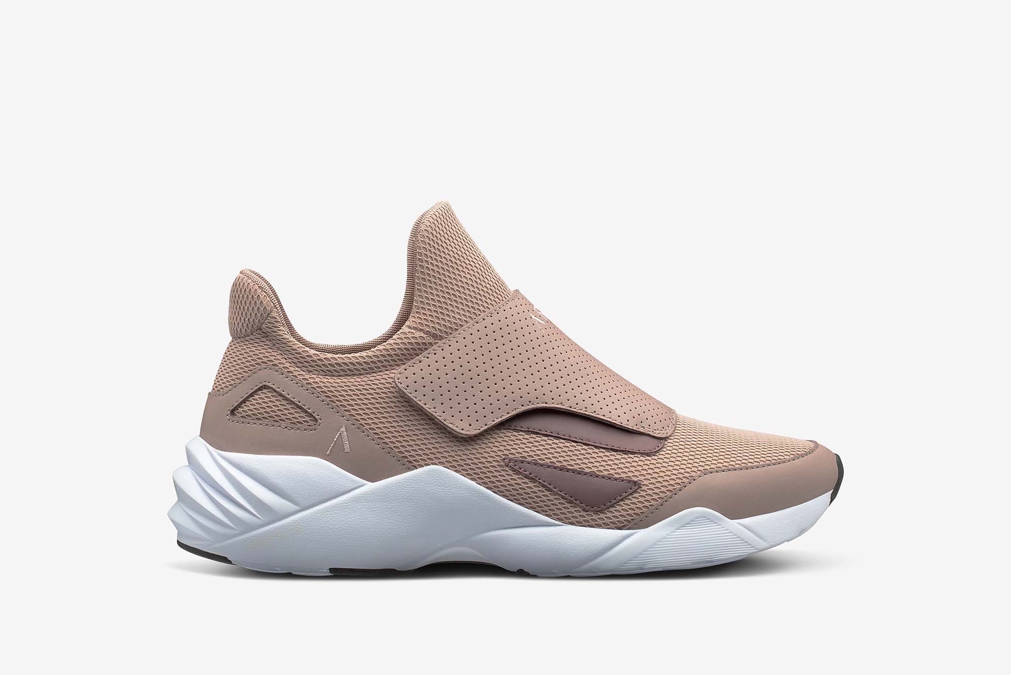 ARKK Copenhagen - Main Line Apextron Mesh W13 Soft Rose Dark Mauve - Women Apextron Soft Rose