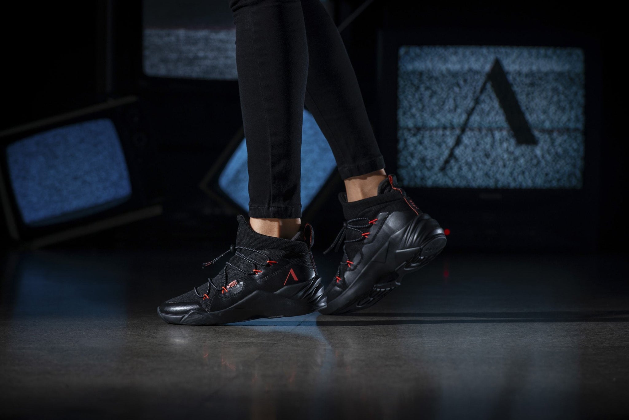 ARKK Copenhagen - Main Line Chrontech Mesh HS W13 Black Neon Coral-Women Chrontech Black