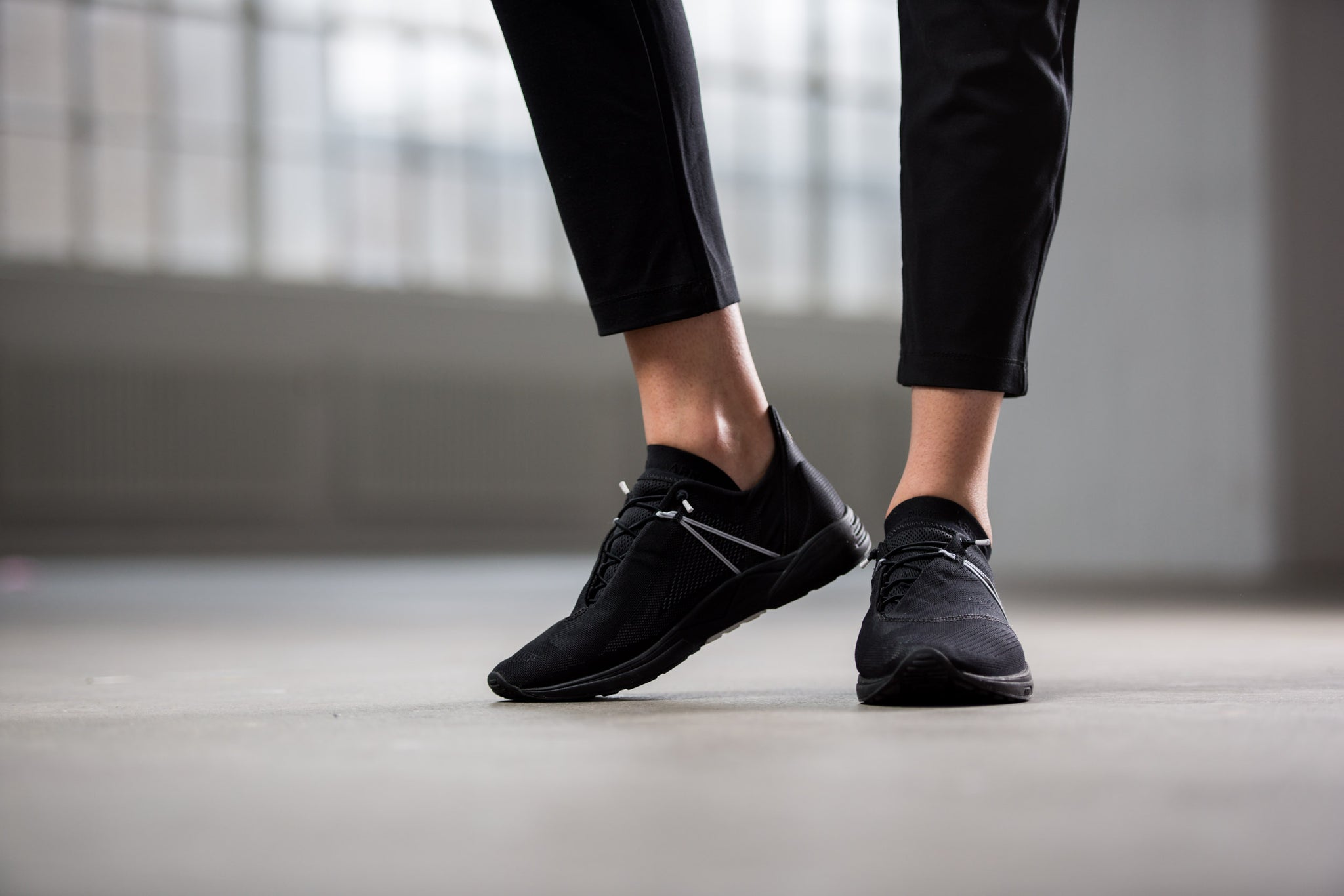 ARKK Collection Eaglezero CM S-E15 Black Light Grey - Women Eaglezero Black