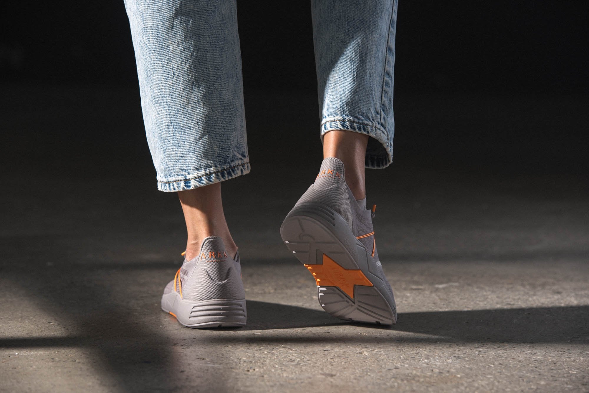 ARKK Copenhagen - Essential Line Eaglezero CM S-E15 Grey Orange - Women Eaglezero