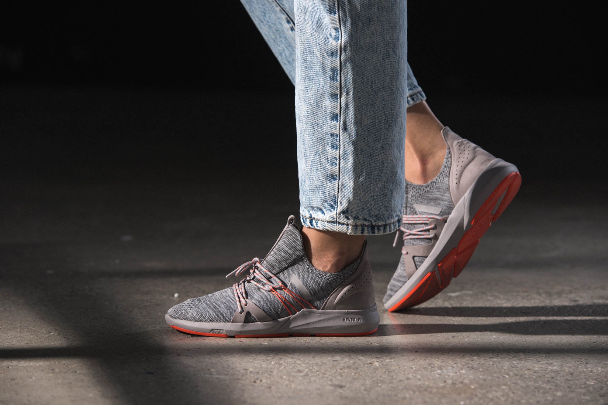 ARKK Collection Lion FG H-X1 Dove Grey Bright Red - Women Lion Grey