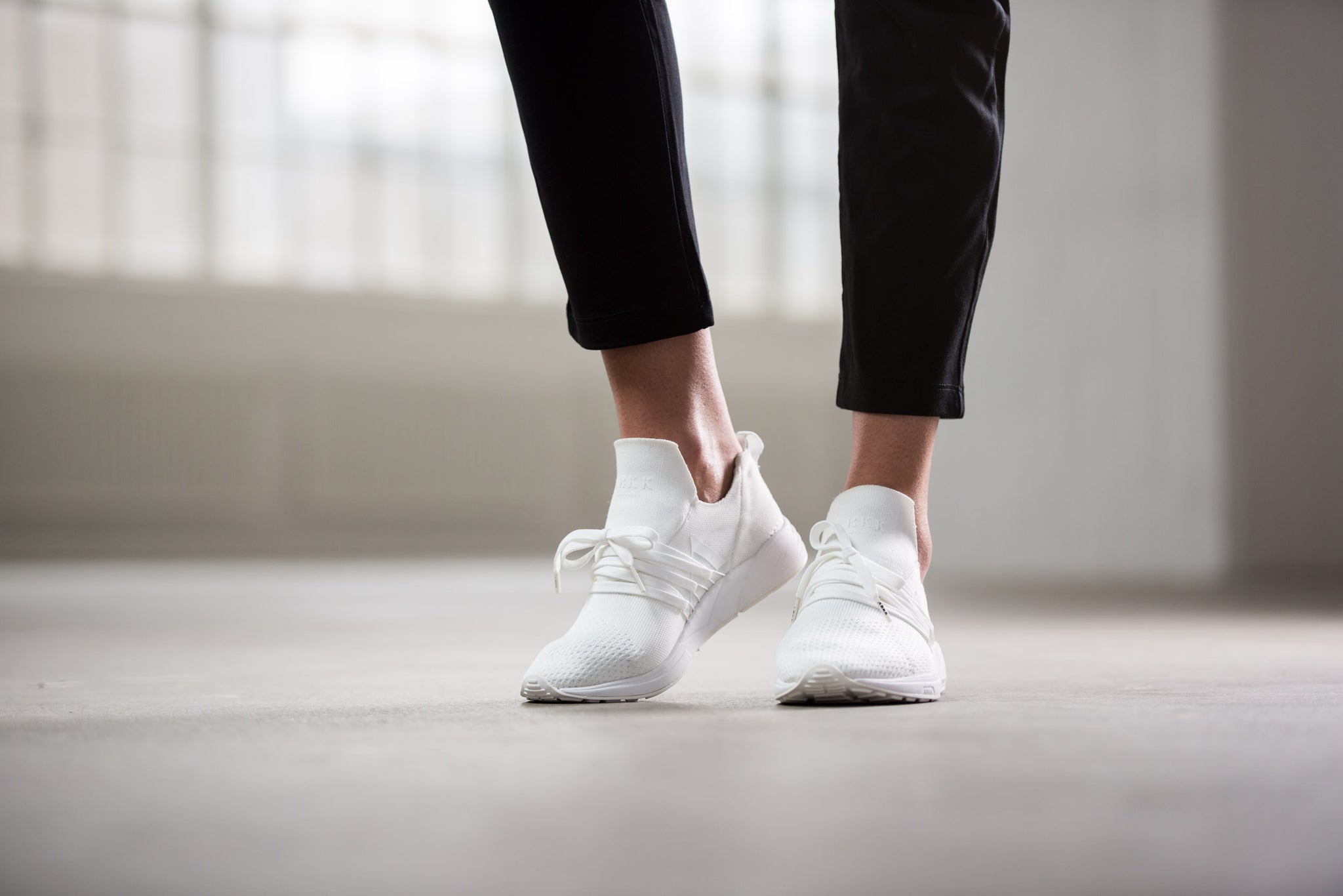 ARKK Collection Raven FG 2.0 S-E15 Triple White - Women Raven
