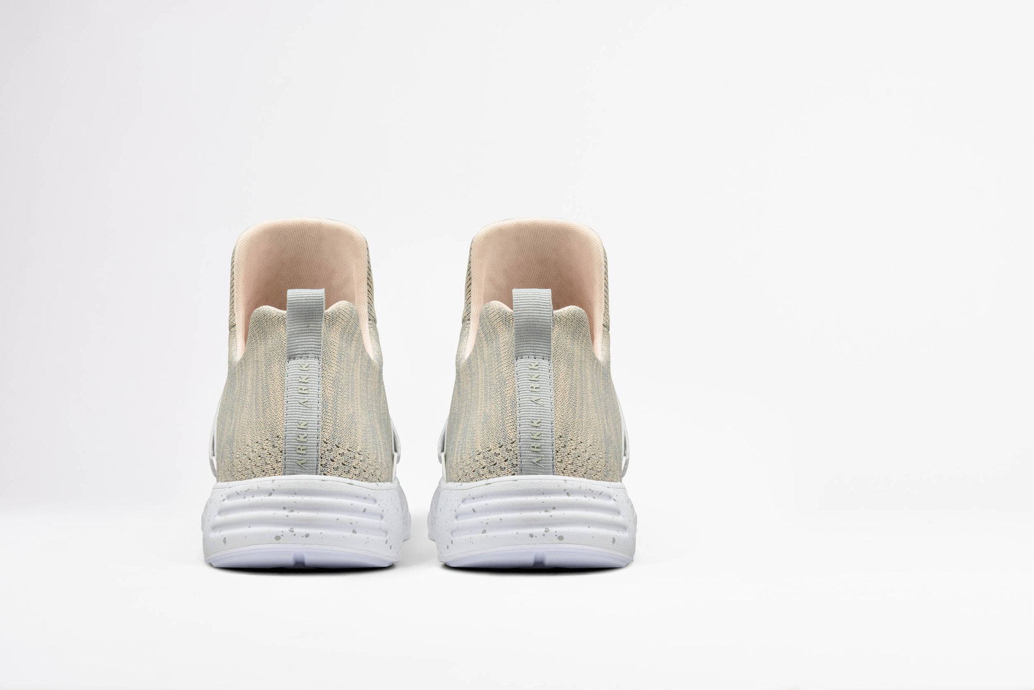 ARKK Collection Raven FG S-E15 | Soft Pink Spray | Women Raven Soft Pink