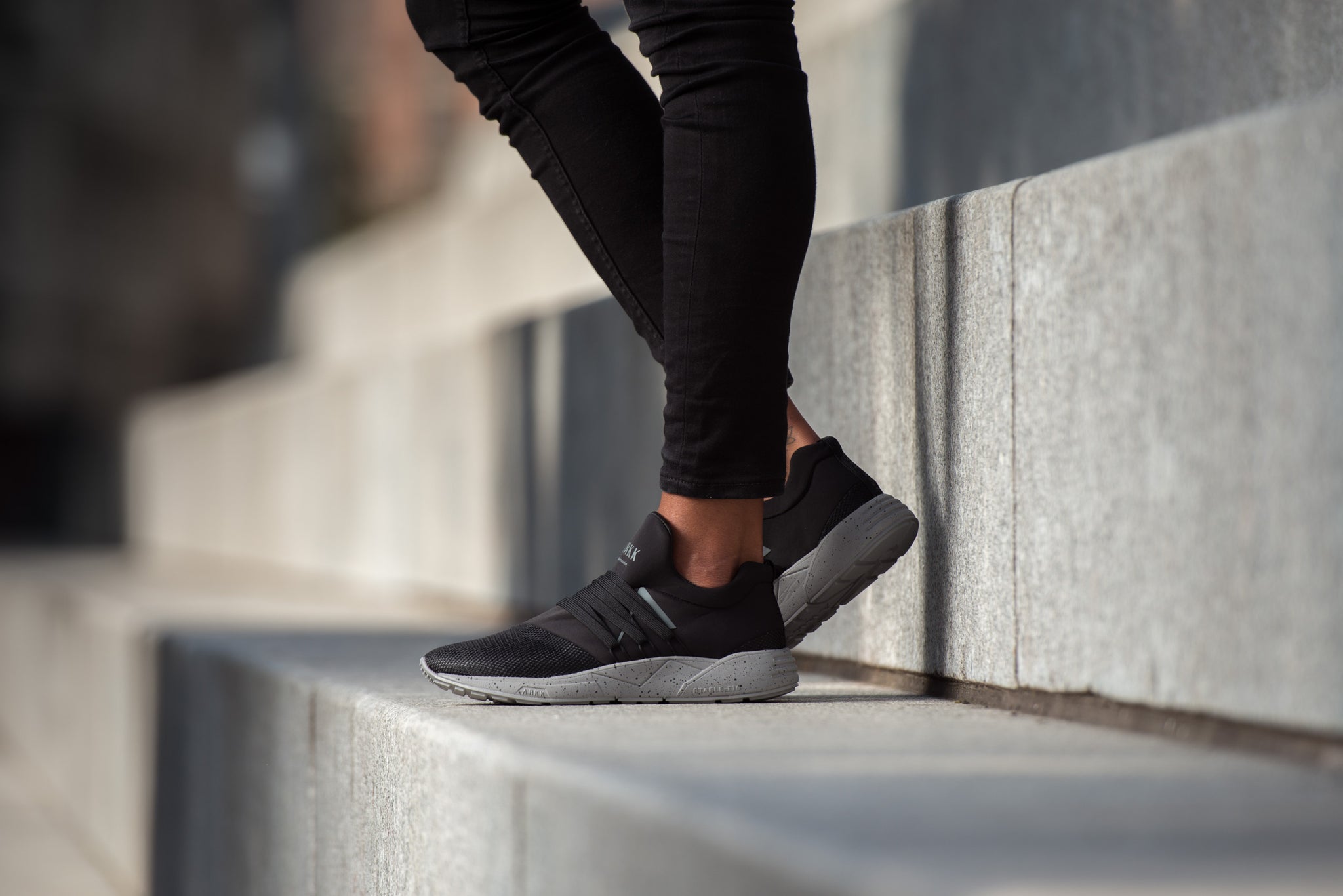ARKK Collection Raven Mesh S-E15 Black Grey Spray - Women Raven Black