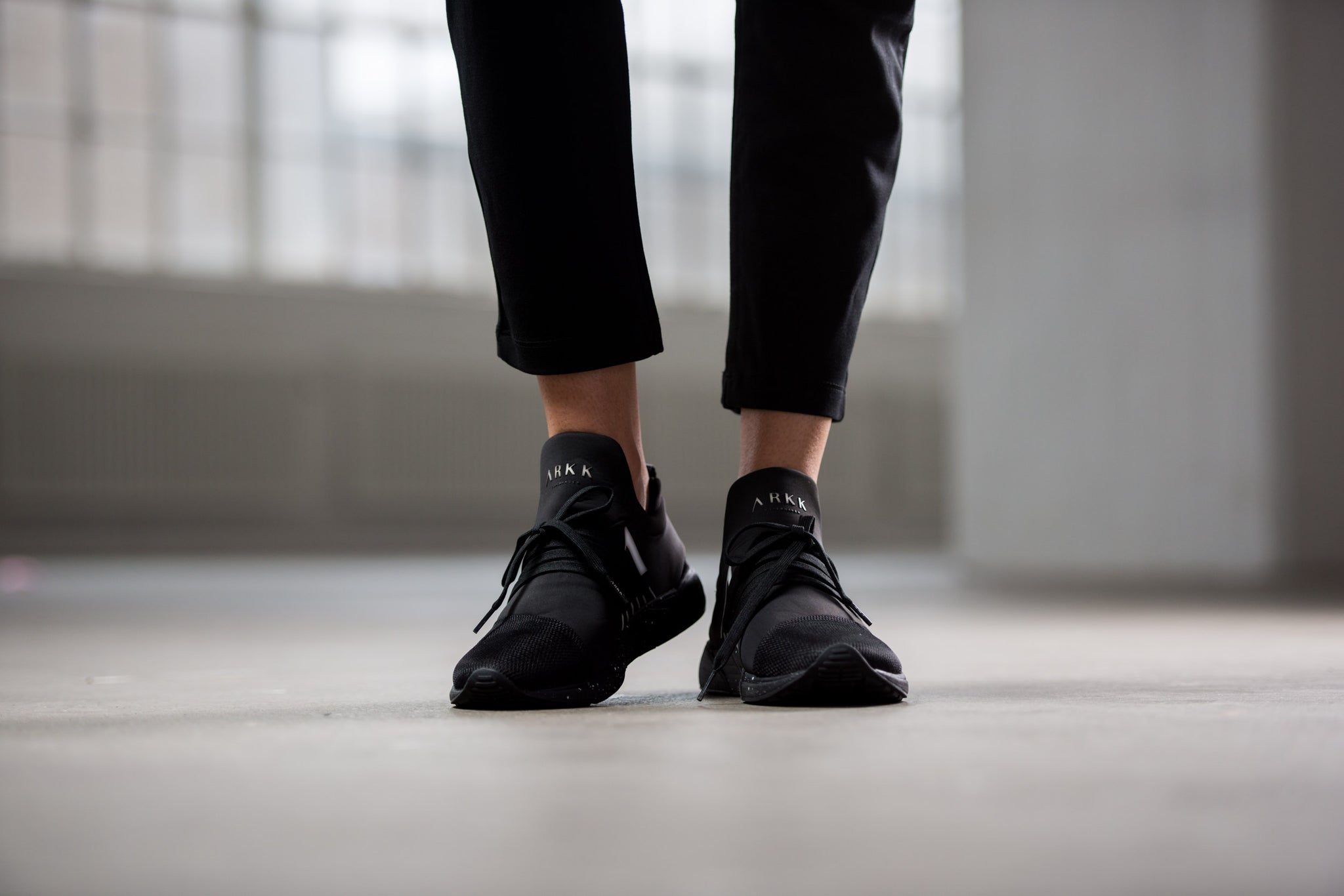 ARKK Collection Raven Mesh S-E15 Black White Spray - Women Raven Black
