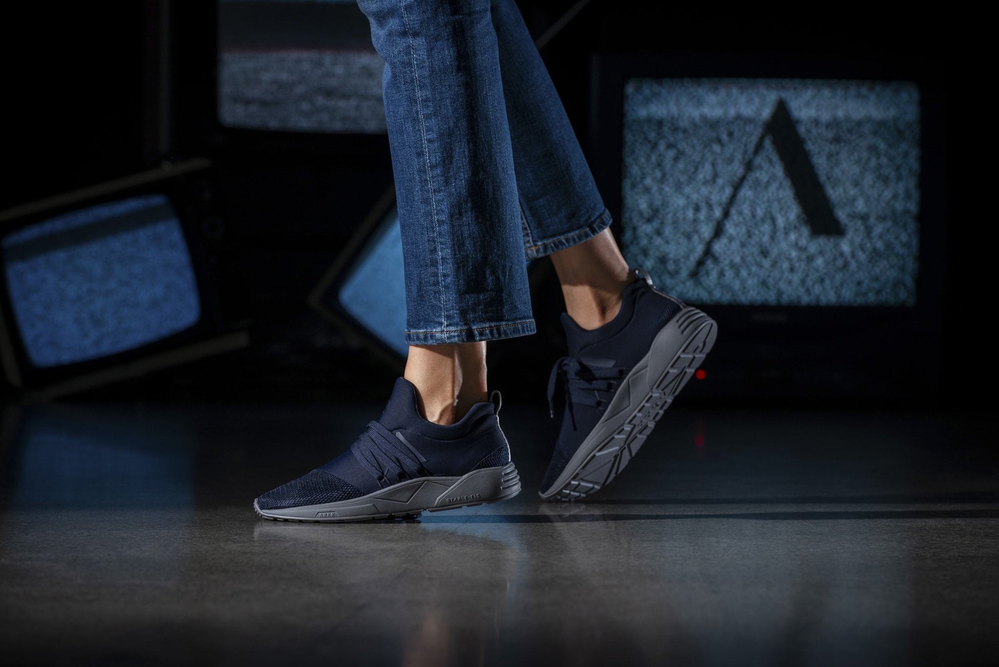 ARKK Copenhagen - Essential Line Raven Mesh S-E15 Midnight Titanium-WOMEN Raven Midnight