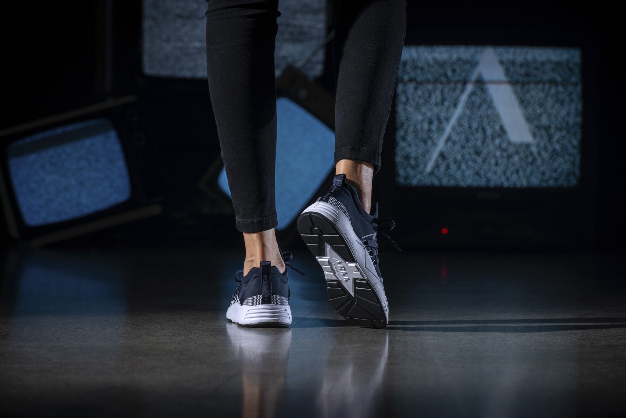 ARKK Copenhagen - Iconic Line Raven Mesh S-E15 Midnight White-WOMEN Raven Midnight