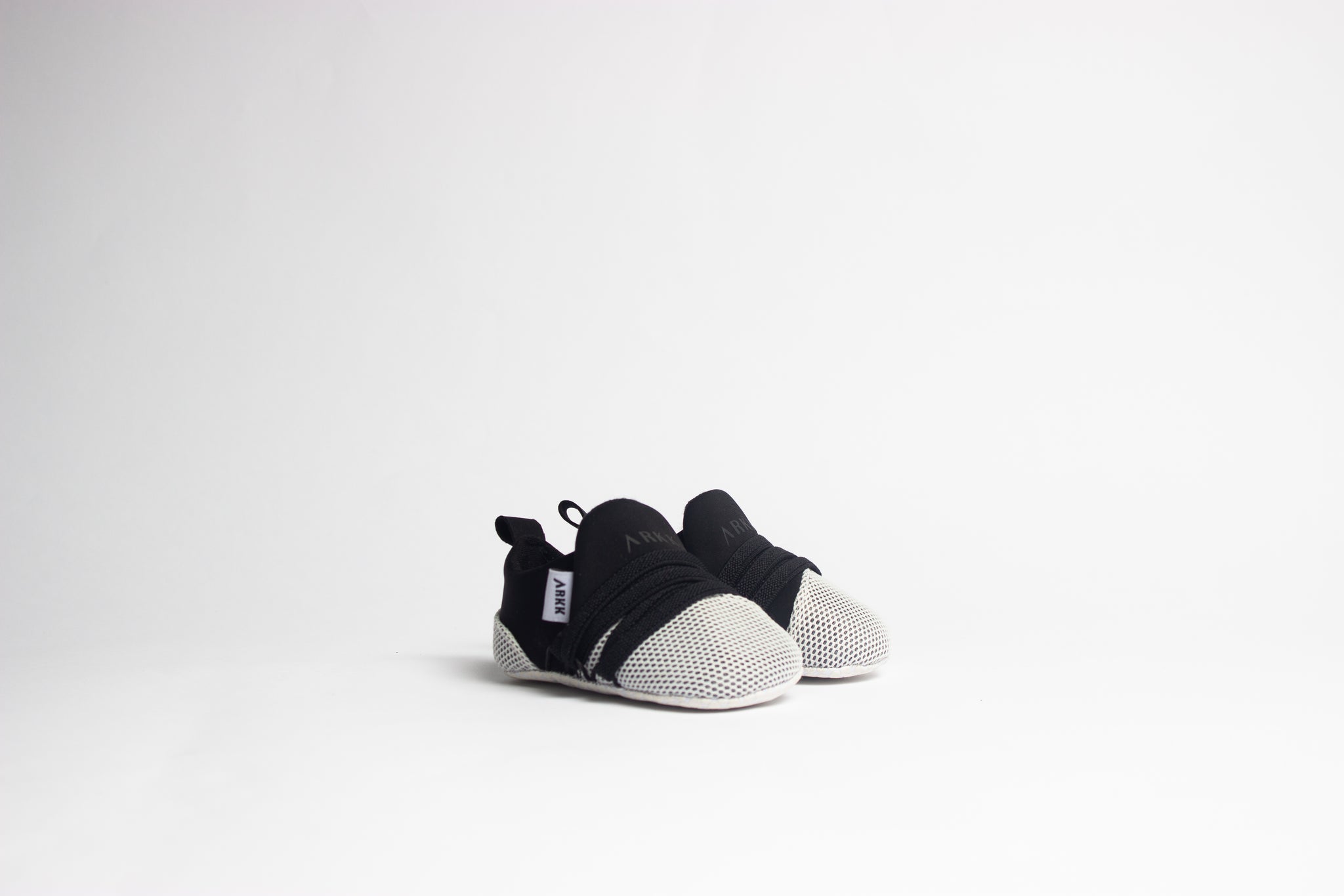 ARKK Collection Raven Mini | Black White | Raven Mini