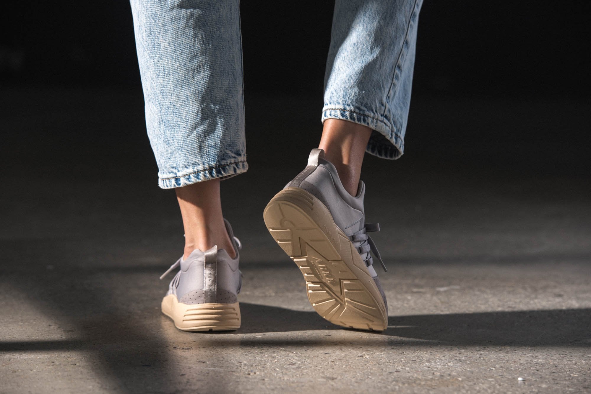 ARKK Copenhagen - Main Line Raven Nubuck S-E15 Grey Tan - Women Raven