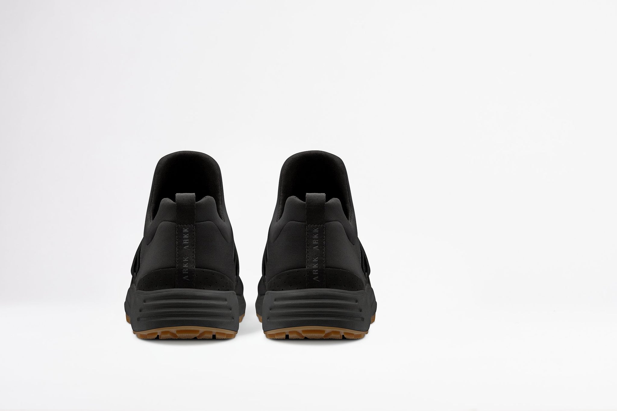 ARKK Copenhagen - Main Line Raven Nubuck S-E15 Vibram® Black Gum-Men Raven Black