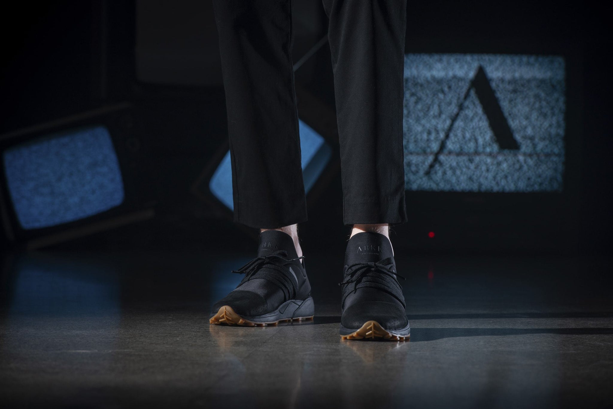 ARKK Copenhagen - Main Line Raven Nubuck S-E15 Vibram® Black Gum-Men Raven Black