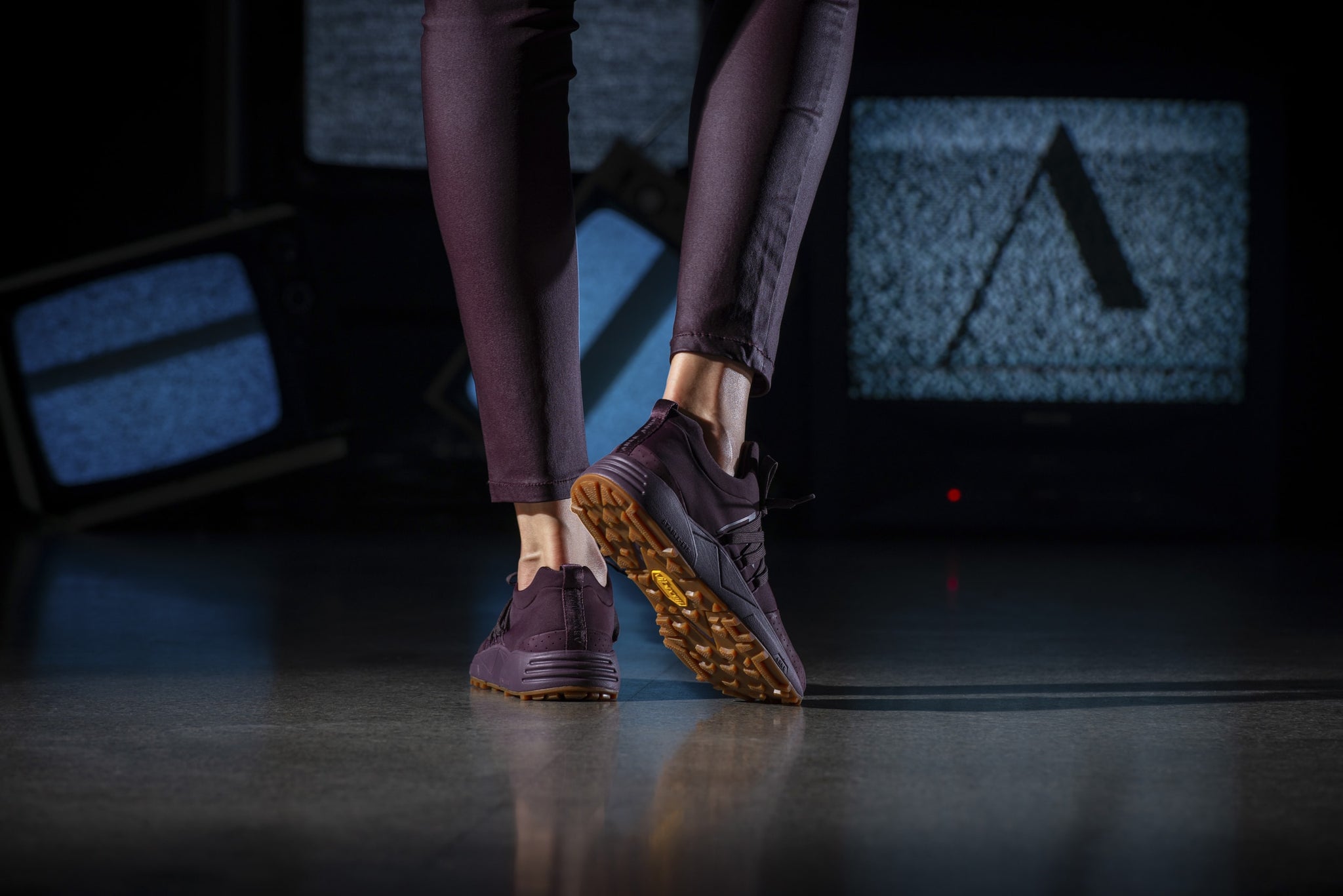 ARKK Collection Raven Nubuck S-E15 Vibram® Dark Bordeaux Gum - Women Raven Dark Bordeaux
