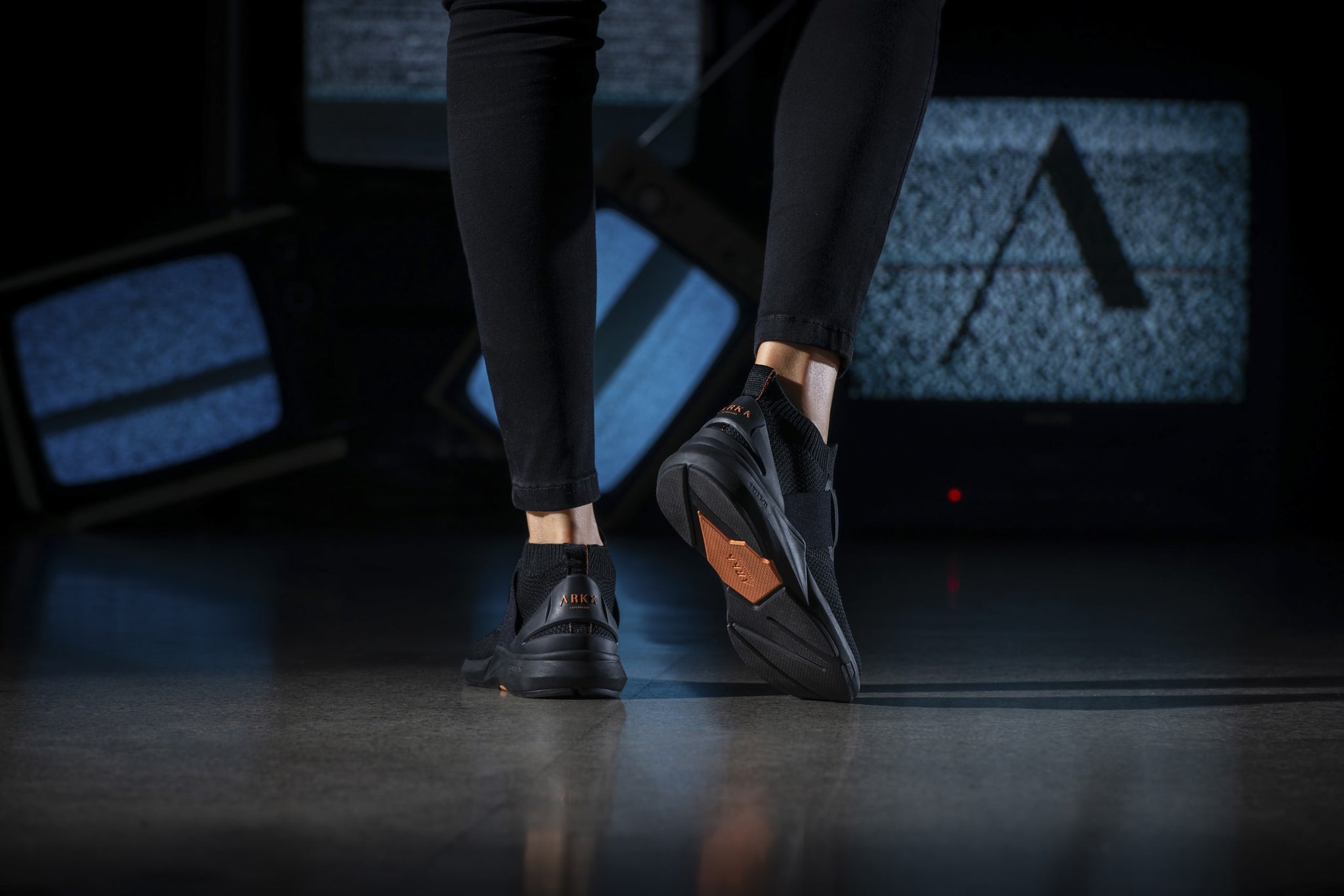 ARKK Collection Spyqon FG 2.0 H-X1 Black Light Rust - Woman Spyqon