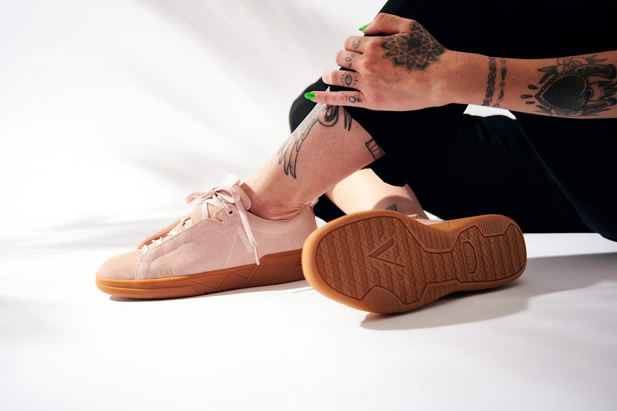 ARKK NOS Uniklass Suede S-C18 Shell Pink Gum - Women Uniklass