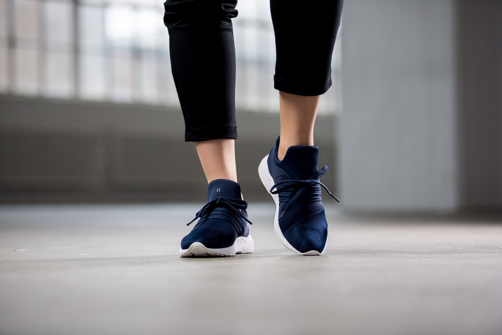 Raven Mesh S-E15 Navy White - Women