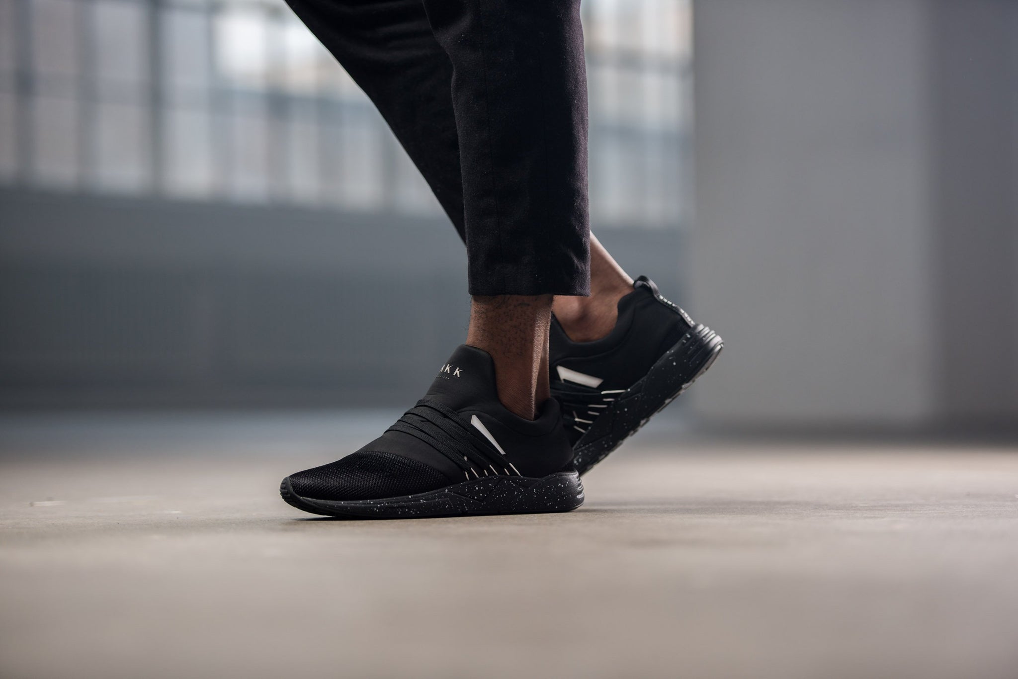 Raven Mesh S-E15 Black White Spray - Men