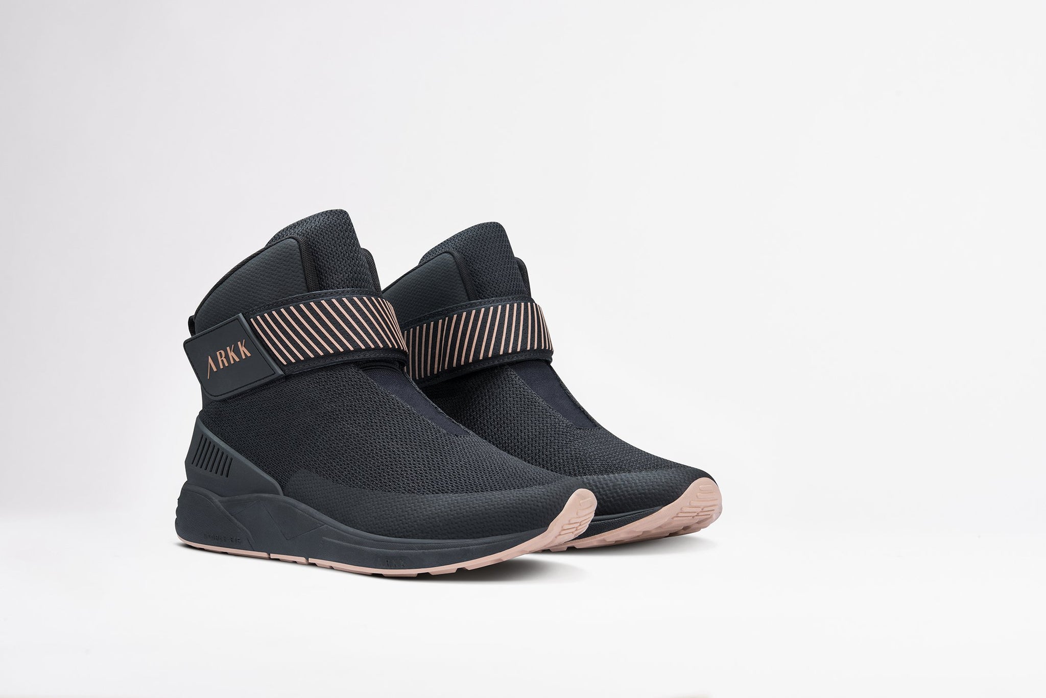 Pythron S-E15 Black Roebuck - Women