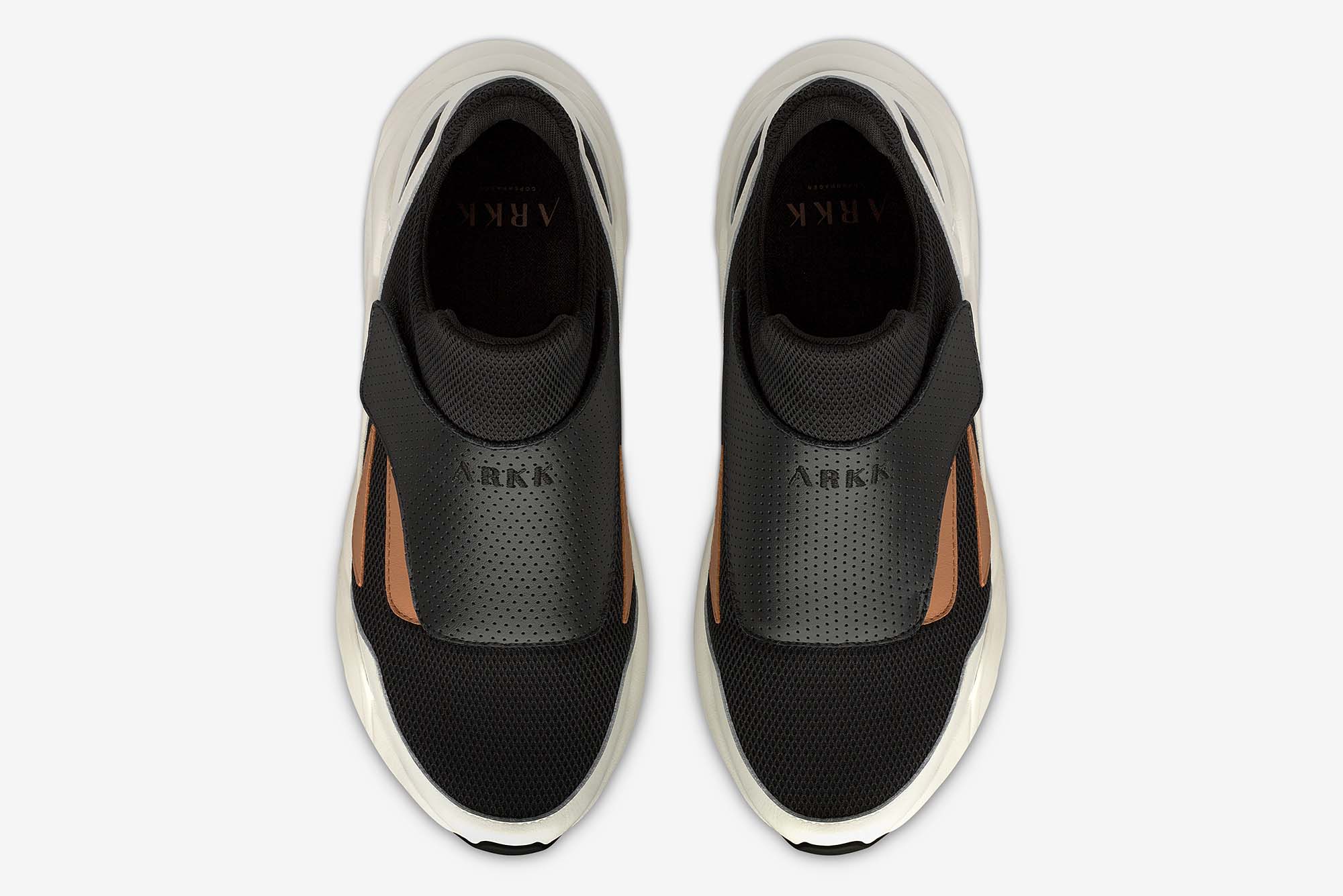 ARKK Copenhagen - Main Line Apextron Mesh W13 Black Caramel - Women Apextron Black
