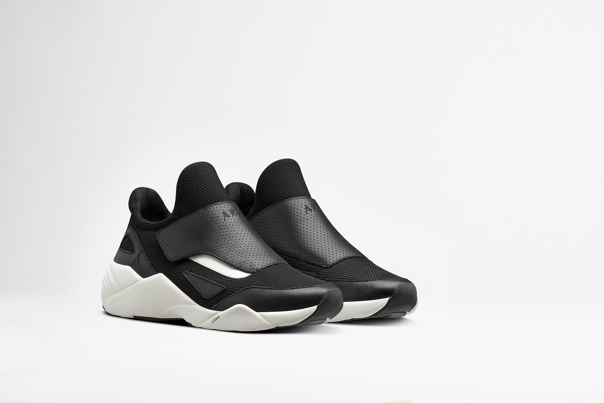 ARKK Copenhagen - Superior Line Apextron Mesh W13 Black Off White-Men Apextron Black