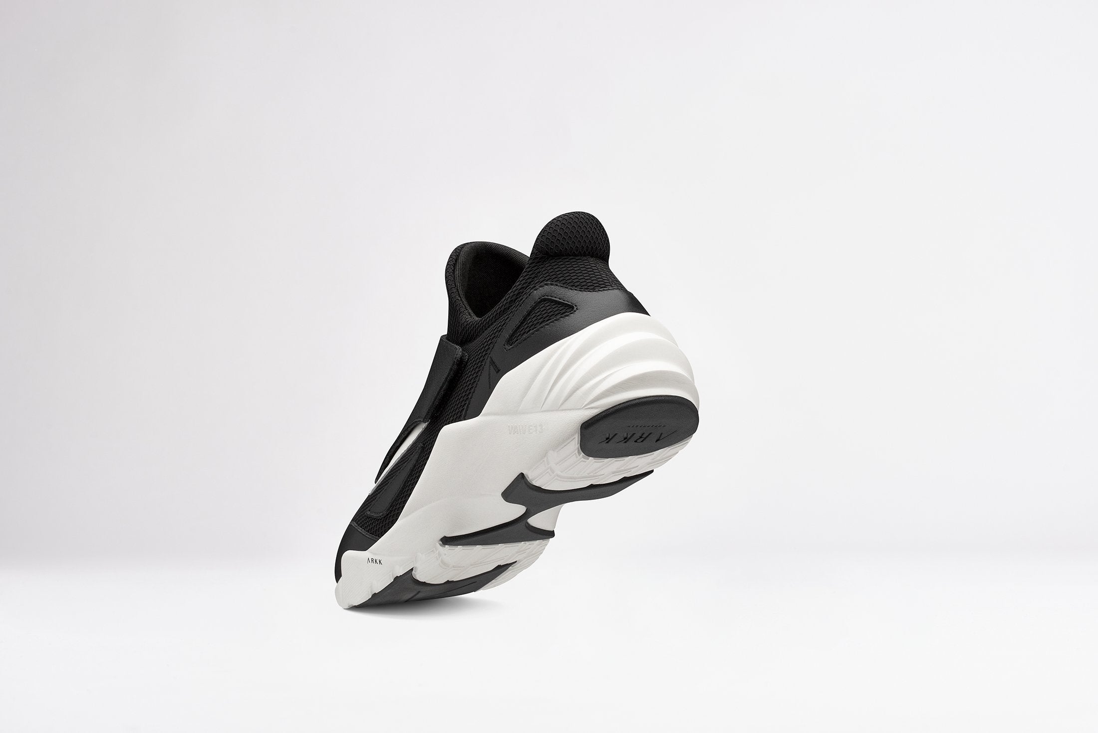 ARKK Copenhagen - Superior Line Apextron Mesh W13 Black Off White-Men Apextron Black