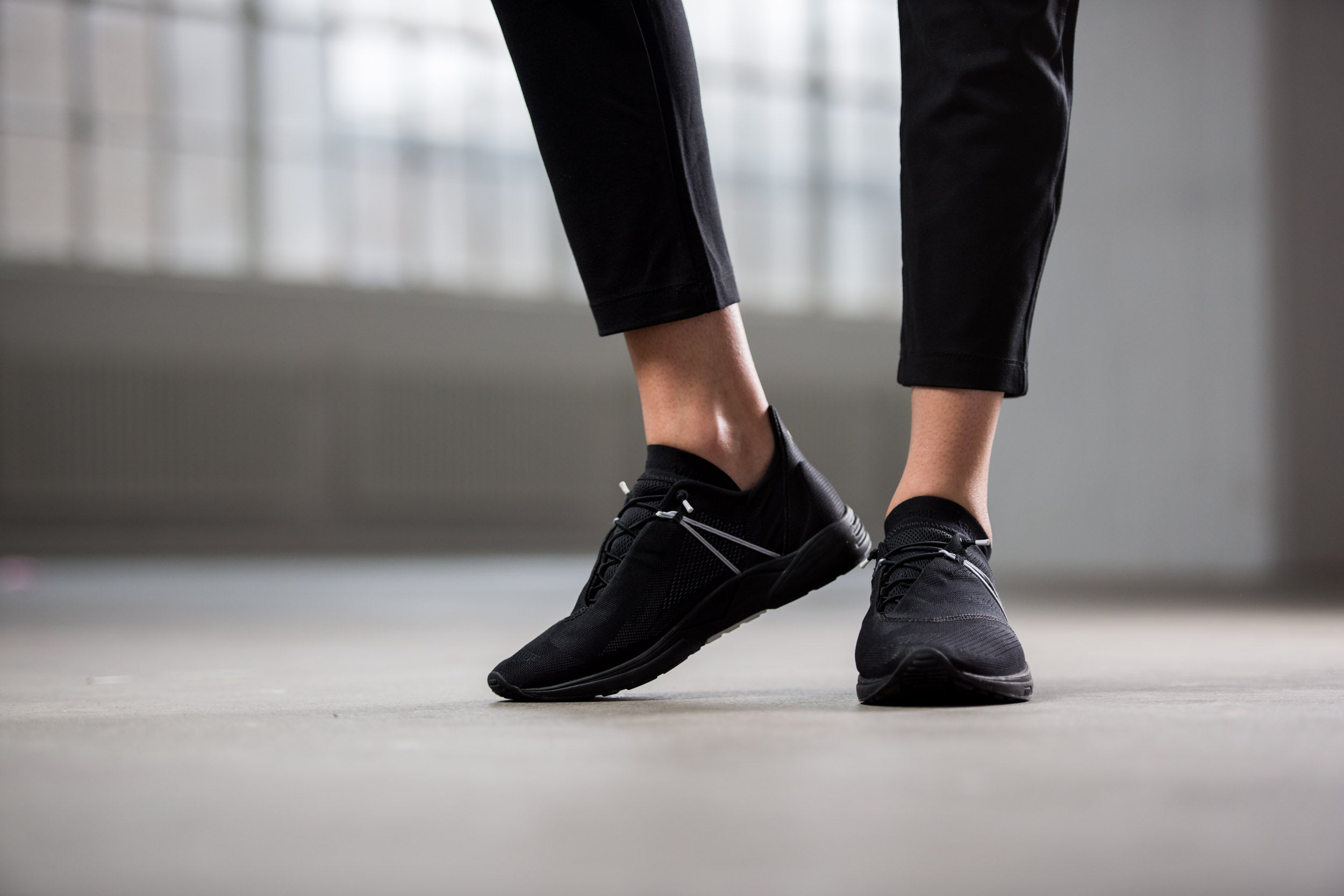 ARKK Collection Eaglezero CM S-E15 Black Light Grey - Women Eaglezero Black