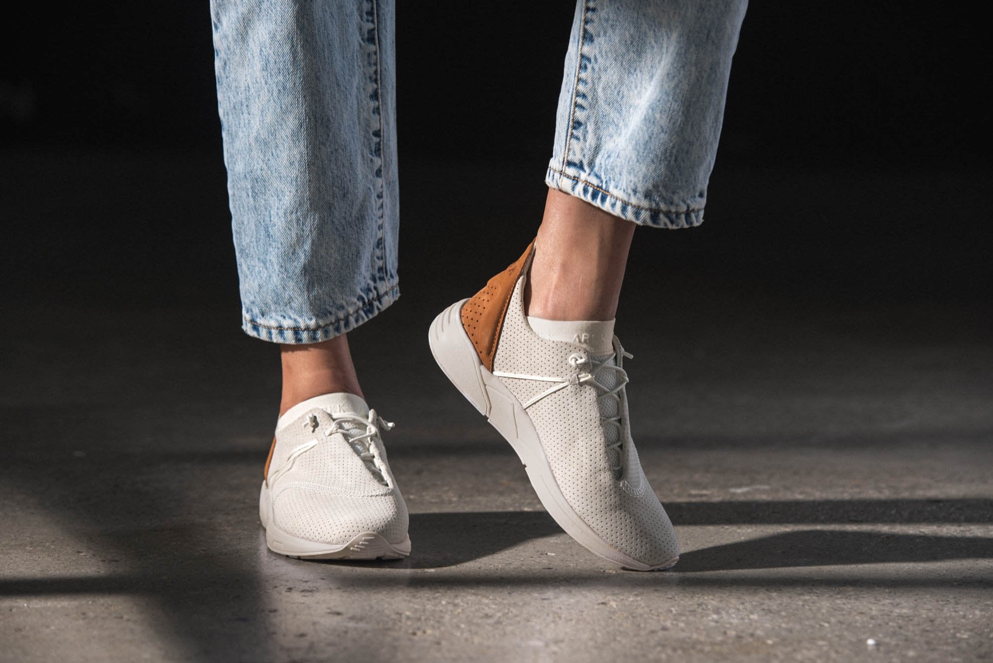 ARKK Copenhagen - Main Line Eaglezero Suede S-E15 Off White Brown - Women Eaglezero
