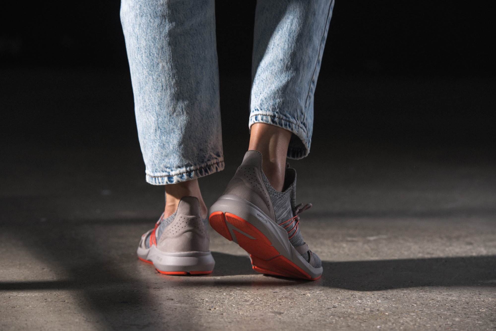 ARKK Collection Lion FG H-X1 Dove Grey Bright Red - Women Lion Grey