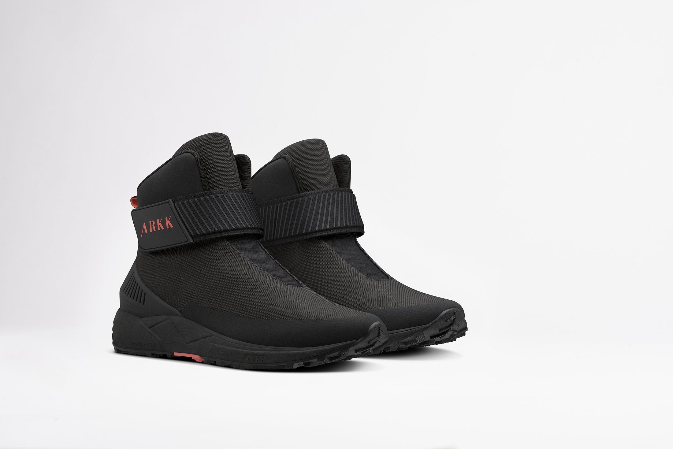 ARKK Copenhagen - Main Line Pythron Mesh 2.0 S-E15 Vibram® Black Neon Coral-Women Pythron
