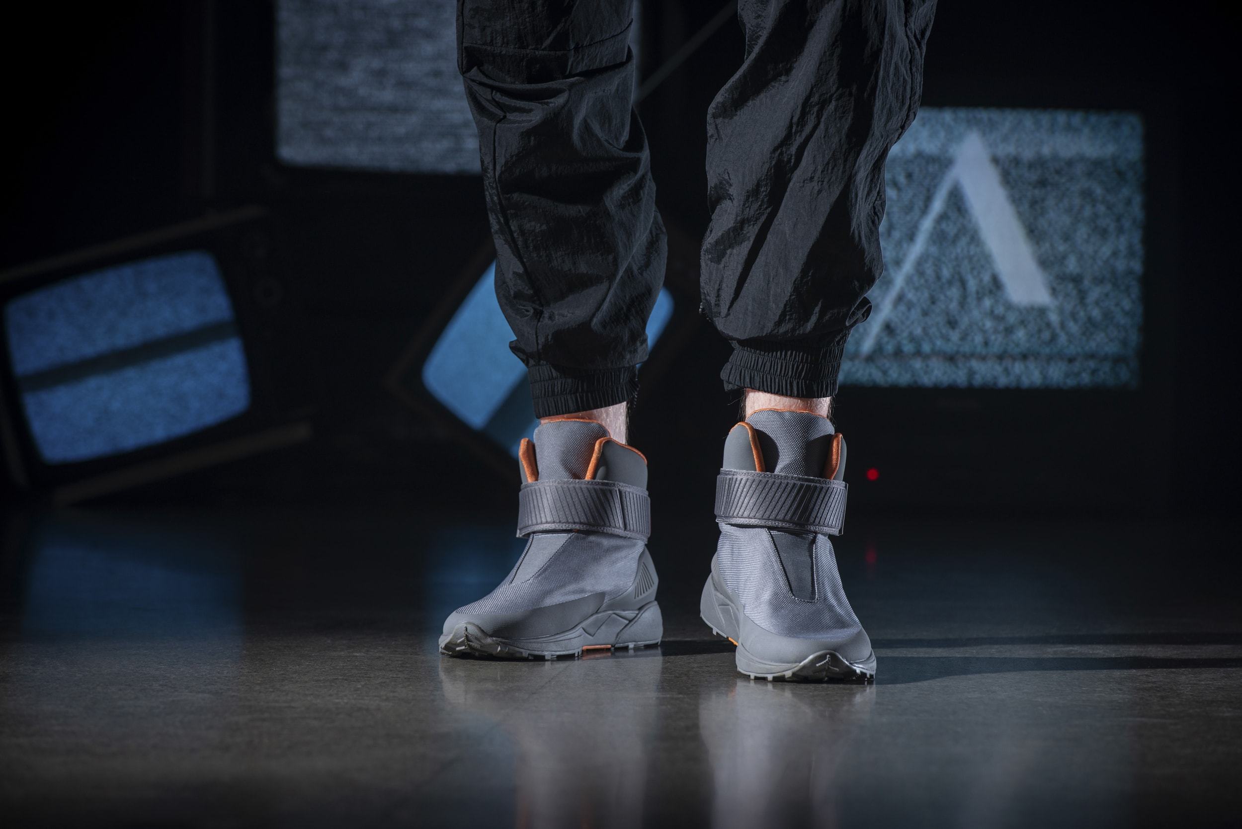 ARKK Copenhagen - Main Line Pythron Mesh 2.0 S-E15 Vibram® Titanium Orange-Men Pythron