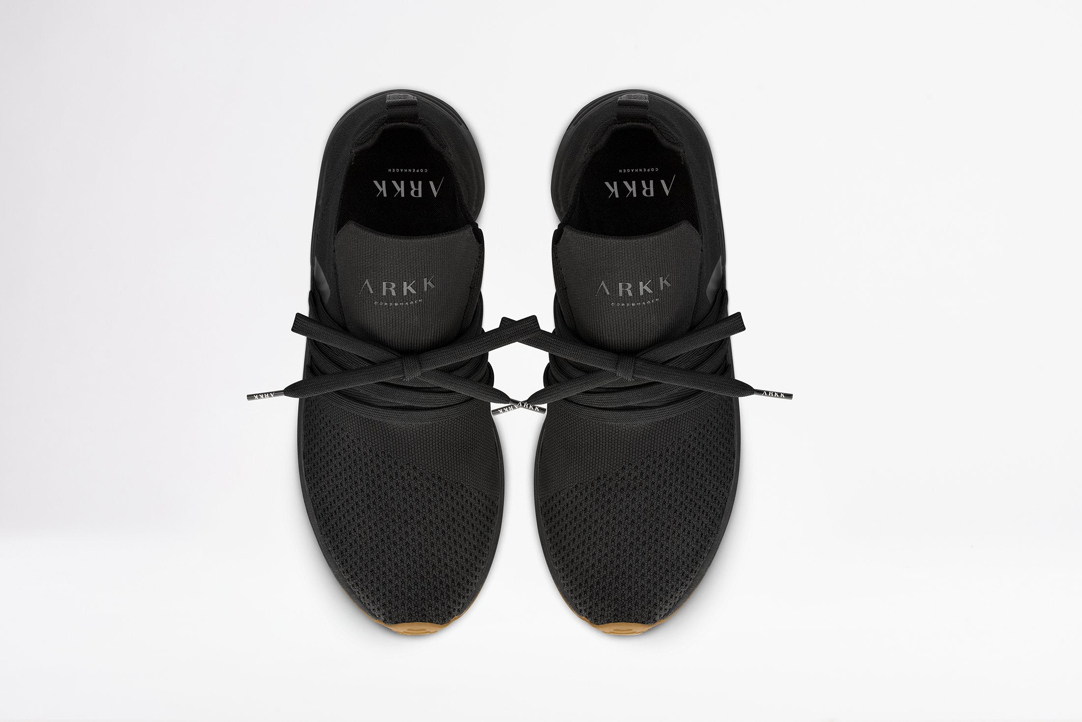 ARKK Copenhagen - Main Line Raven FG 2.0 S-E15 Black Gum - Women Raven