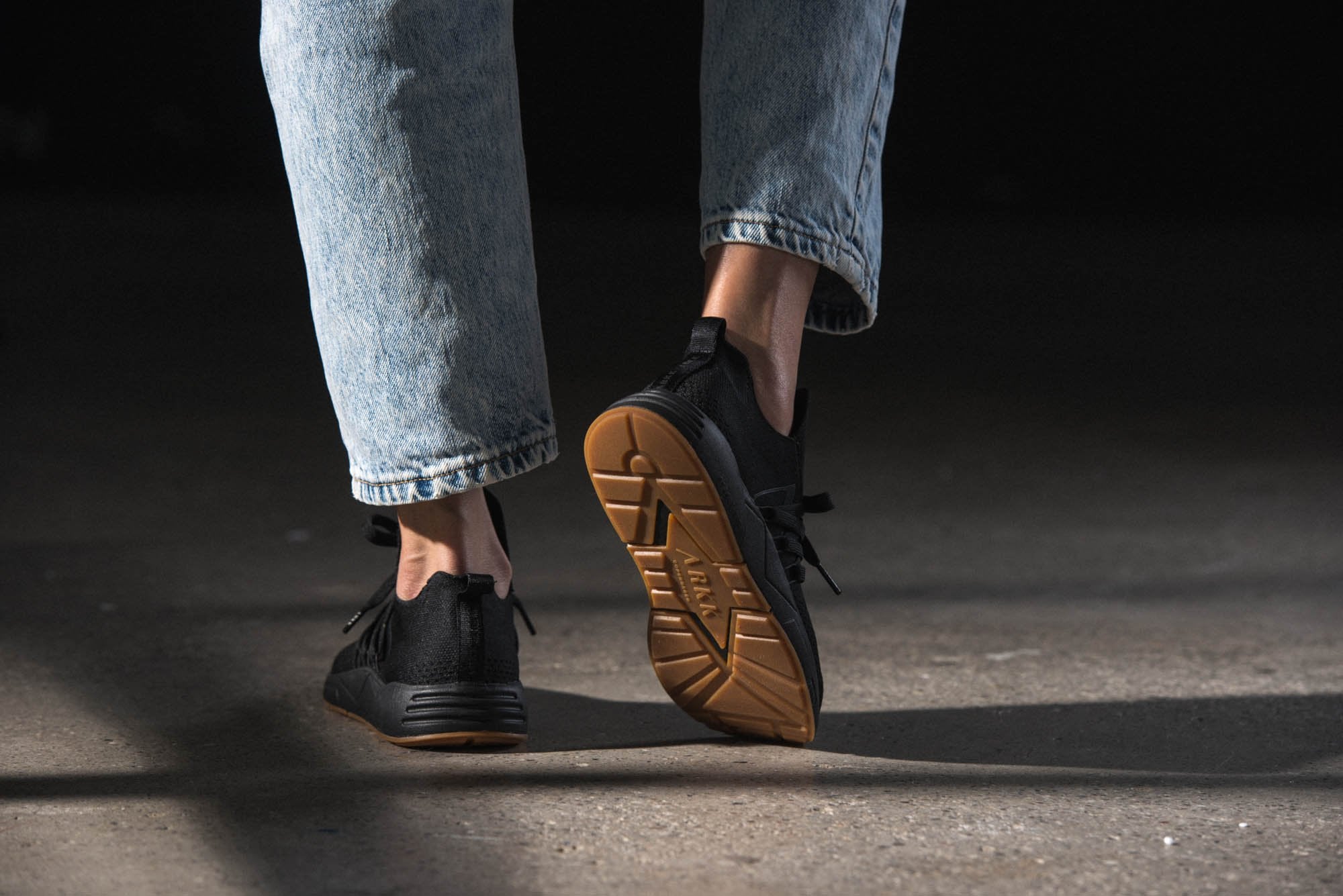 ARKK Copenhagen - Main Line Raven FG 2.0 S-E15 Black Gum - Women Raven