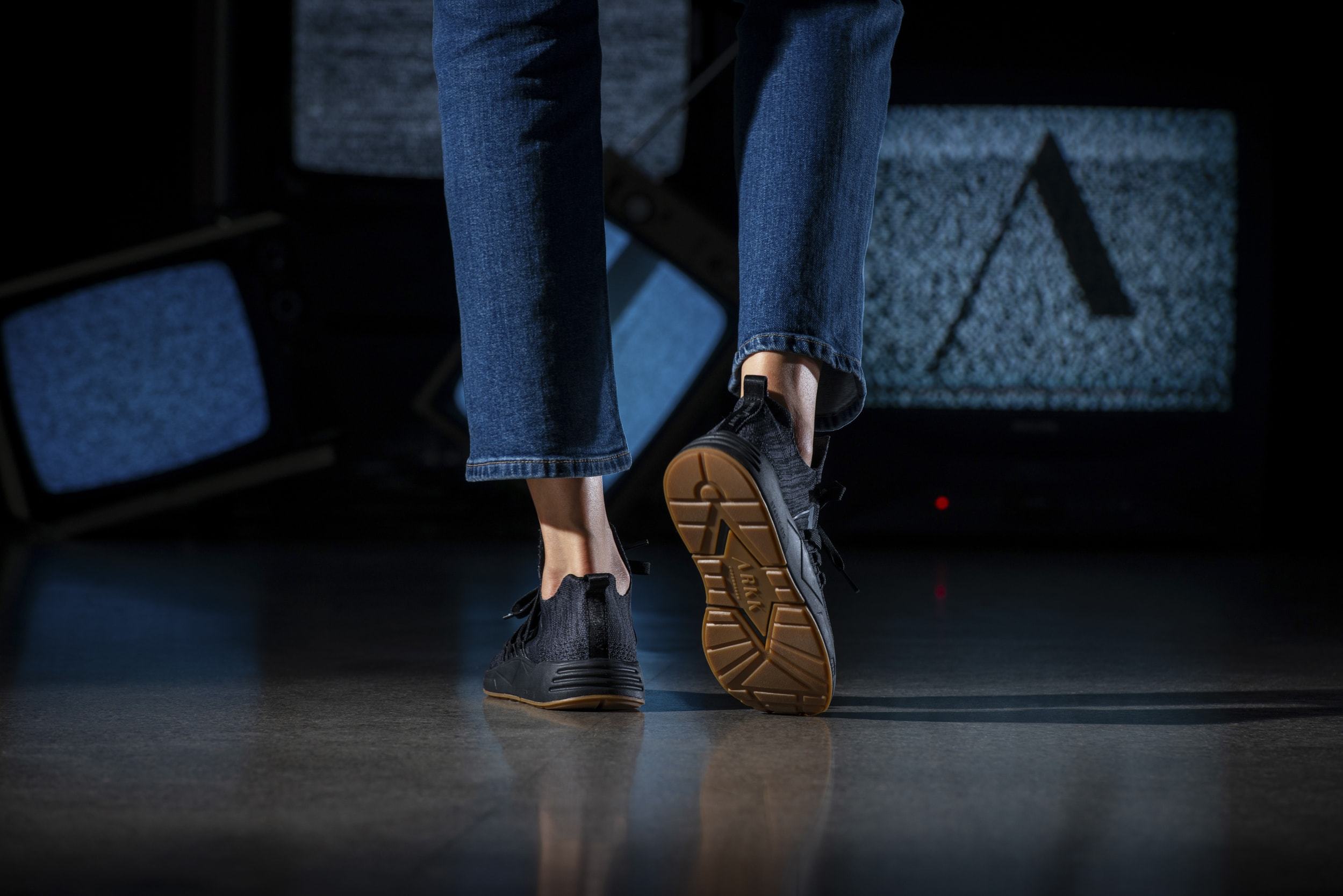 ARKK Copenhagen - Main Line Raven FG 2.0 S-E15 Camo Black Gum-WOMEN Raven Black