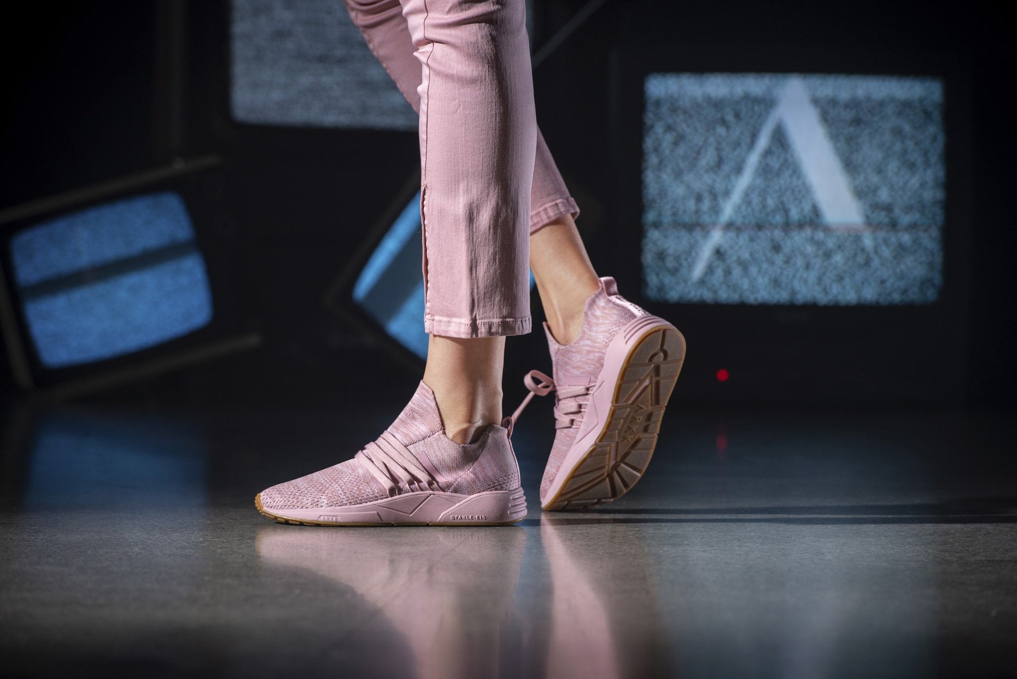 ARKK Copenhagen - Main Line Raven FG 2.0 S-E15 Camo Bridal Rose Gum-WOMEN Raven Bridal Rose