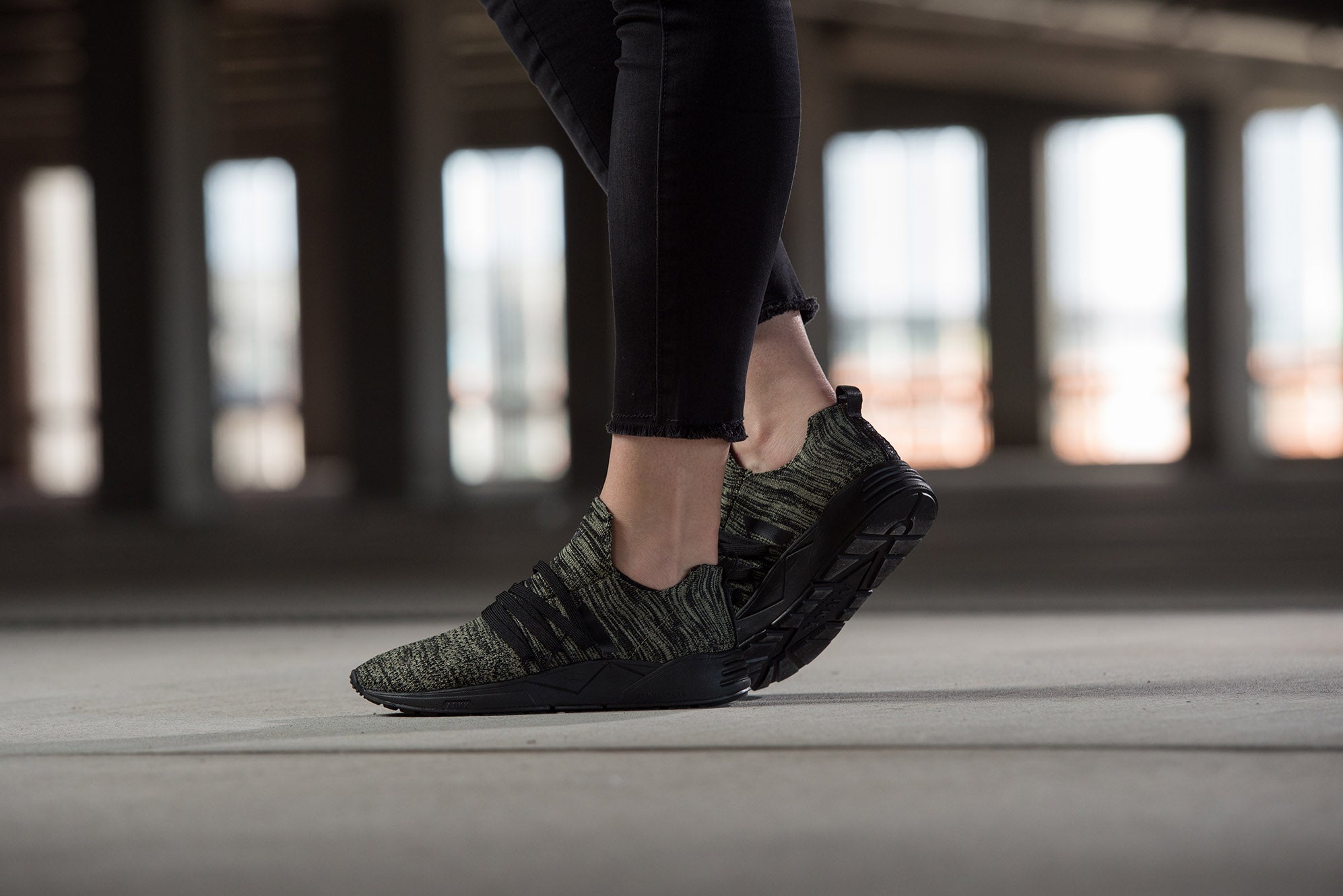 ARKK Collection Raven FG 2.0 S-E15 | Disrupted Camo Earth | Women Raven Black