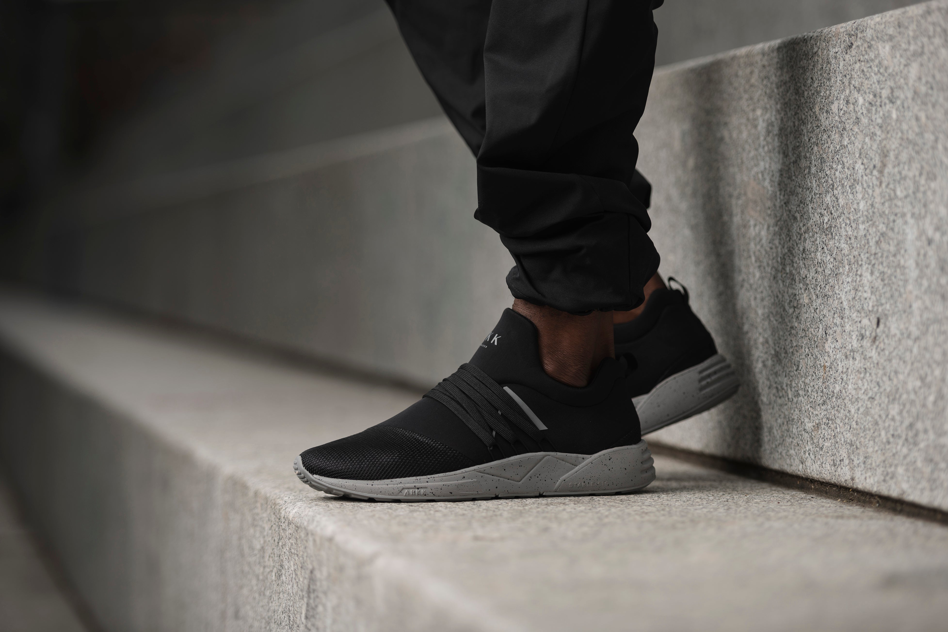 ARKK Collection Raven Mesh S-E15 Black Grey Spray - M Raven Black