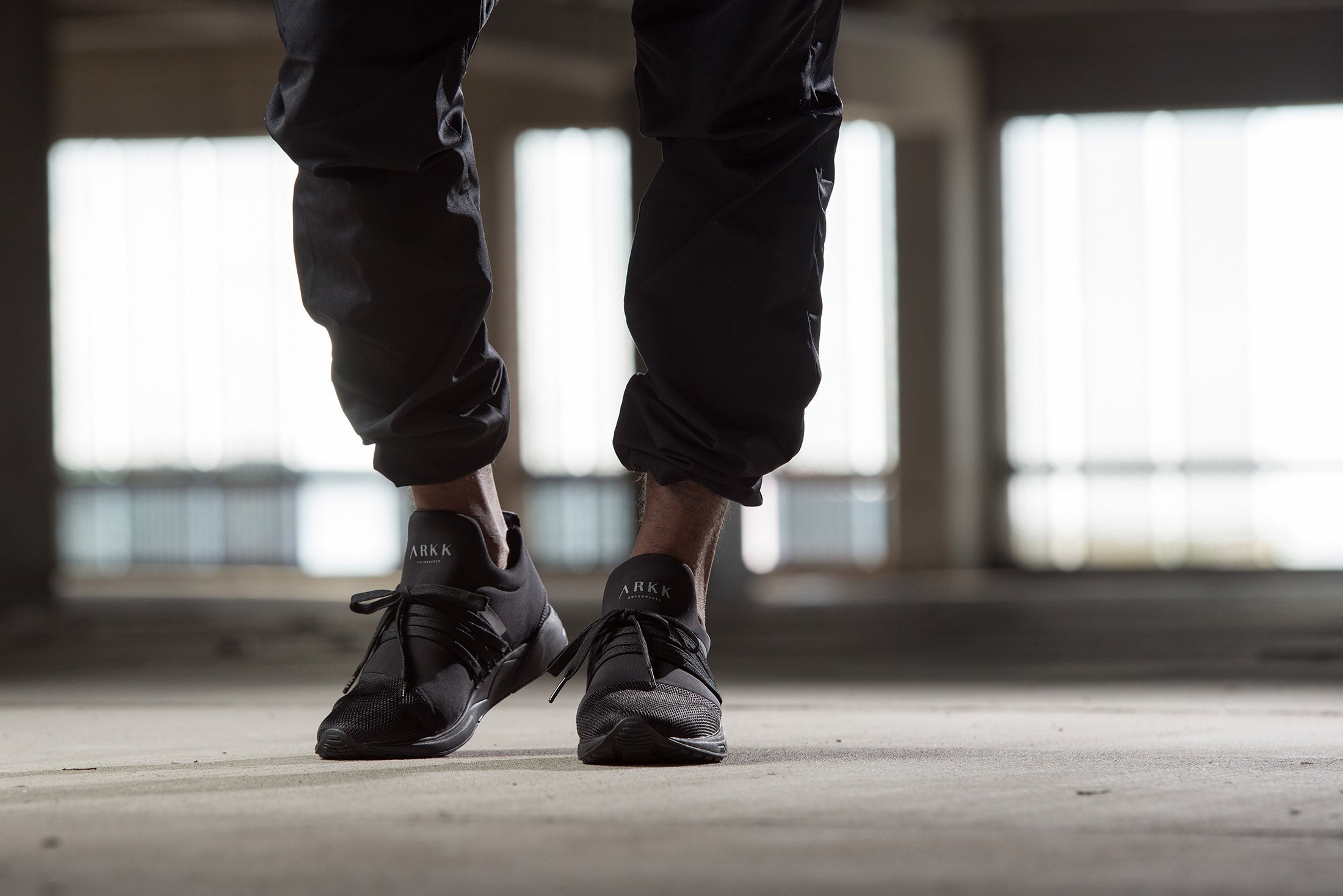 ARKK Collection Raven Mesh S-E15 Black Reflective - Men Raven Black