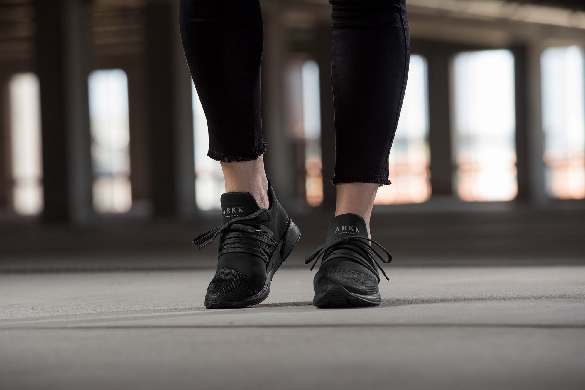 ARKK Collection Raven Mesh S-E15 Black Reflective - Women Raven